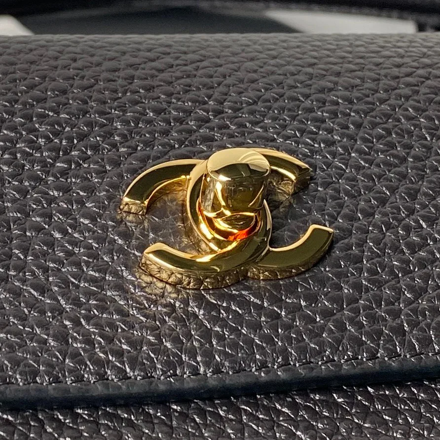 Классические Сумки Женские Chanel 18207842