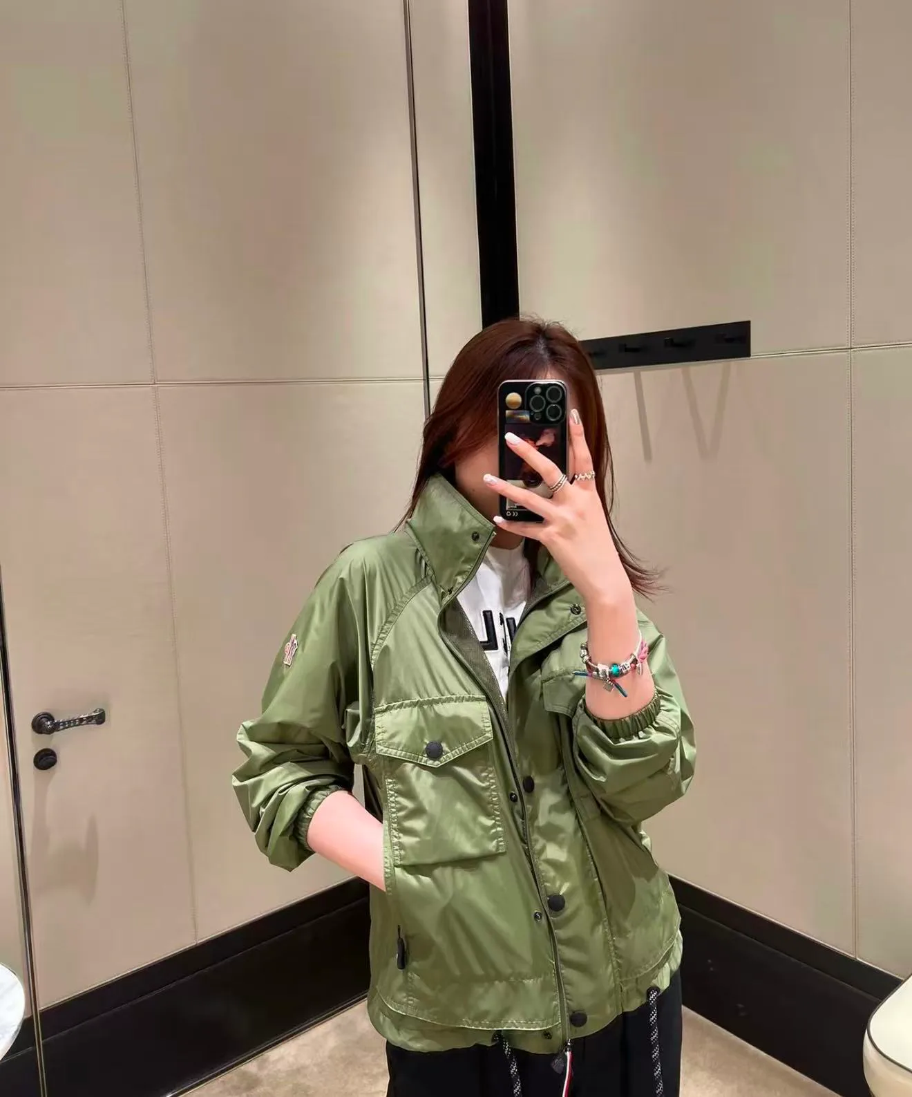 Куртки И Пуховики Женские Moncler 11615069