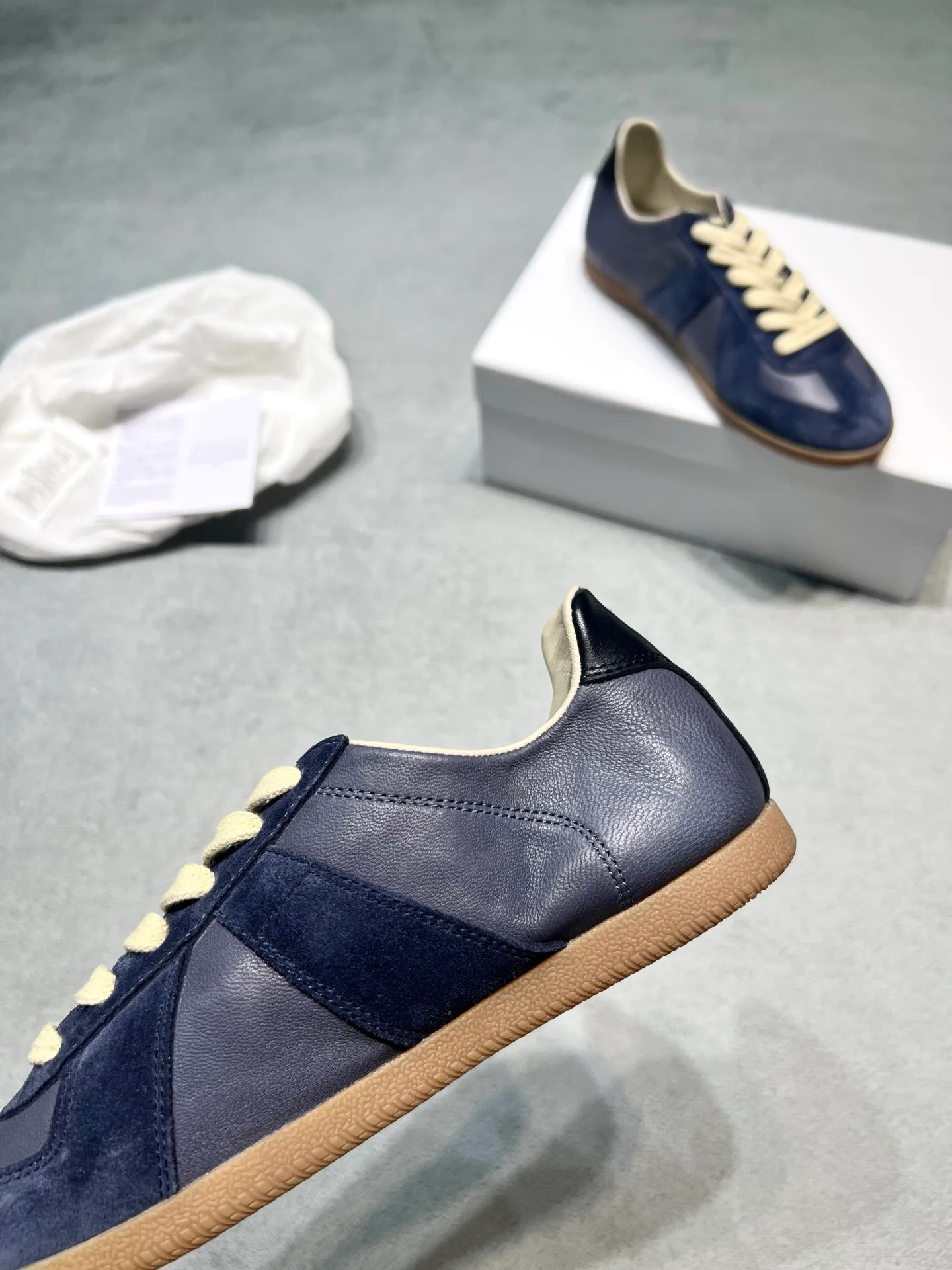 Кроссовки Женские Maison Margiela 18366874