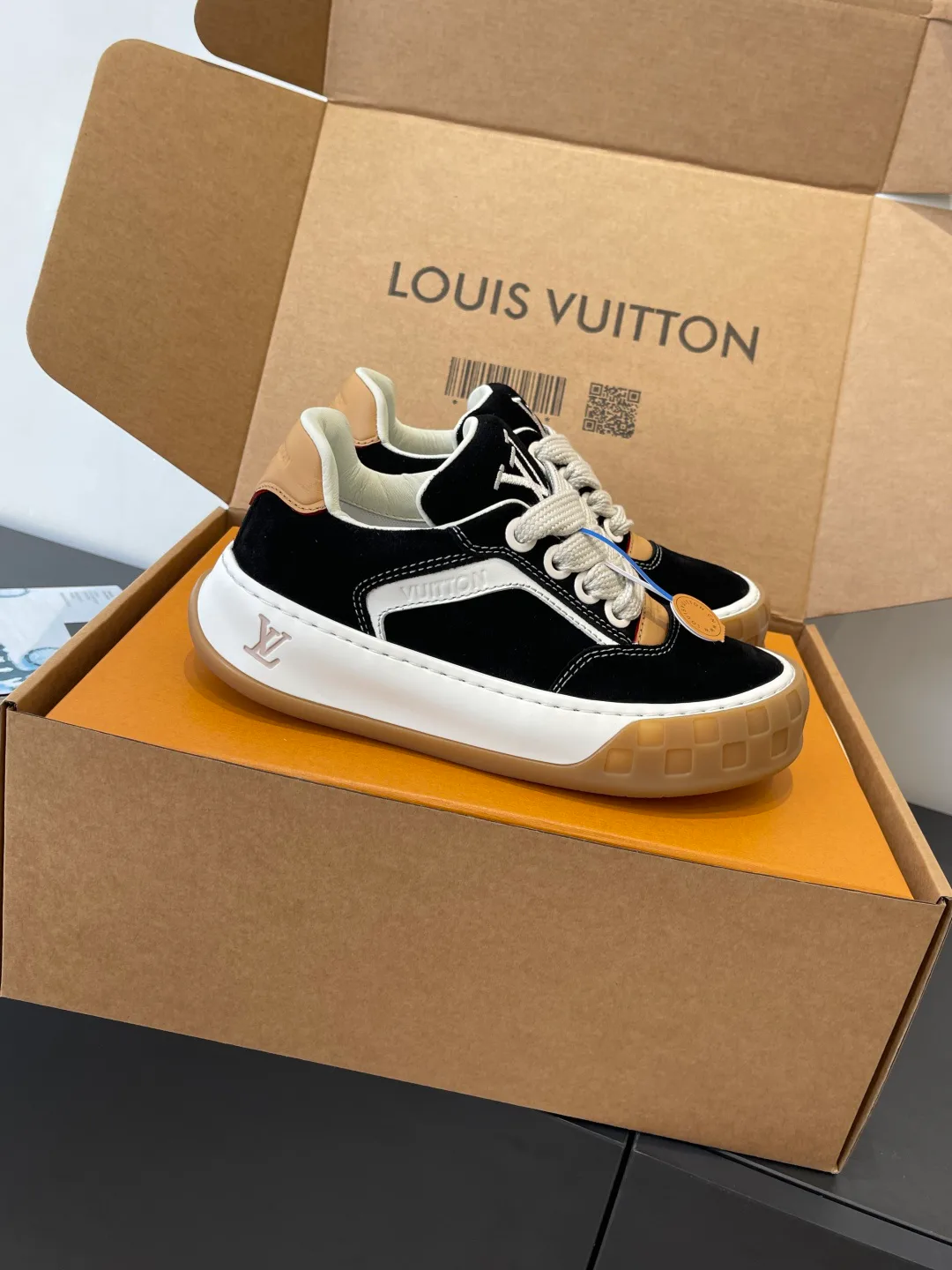 Кроссовки Женские Louis Vuitton 393191