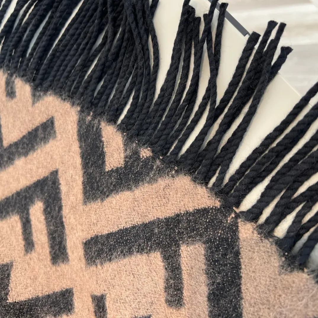 Шарфы Fendi 1326067