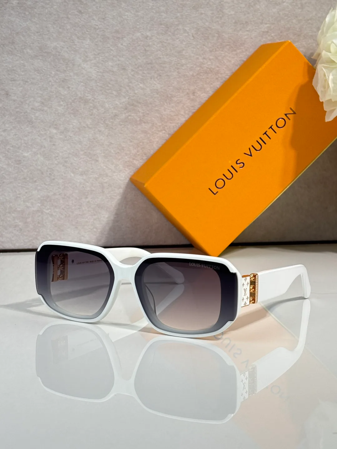 Очки Louis Vuitton 18338517