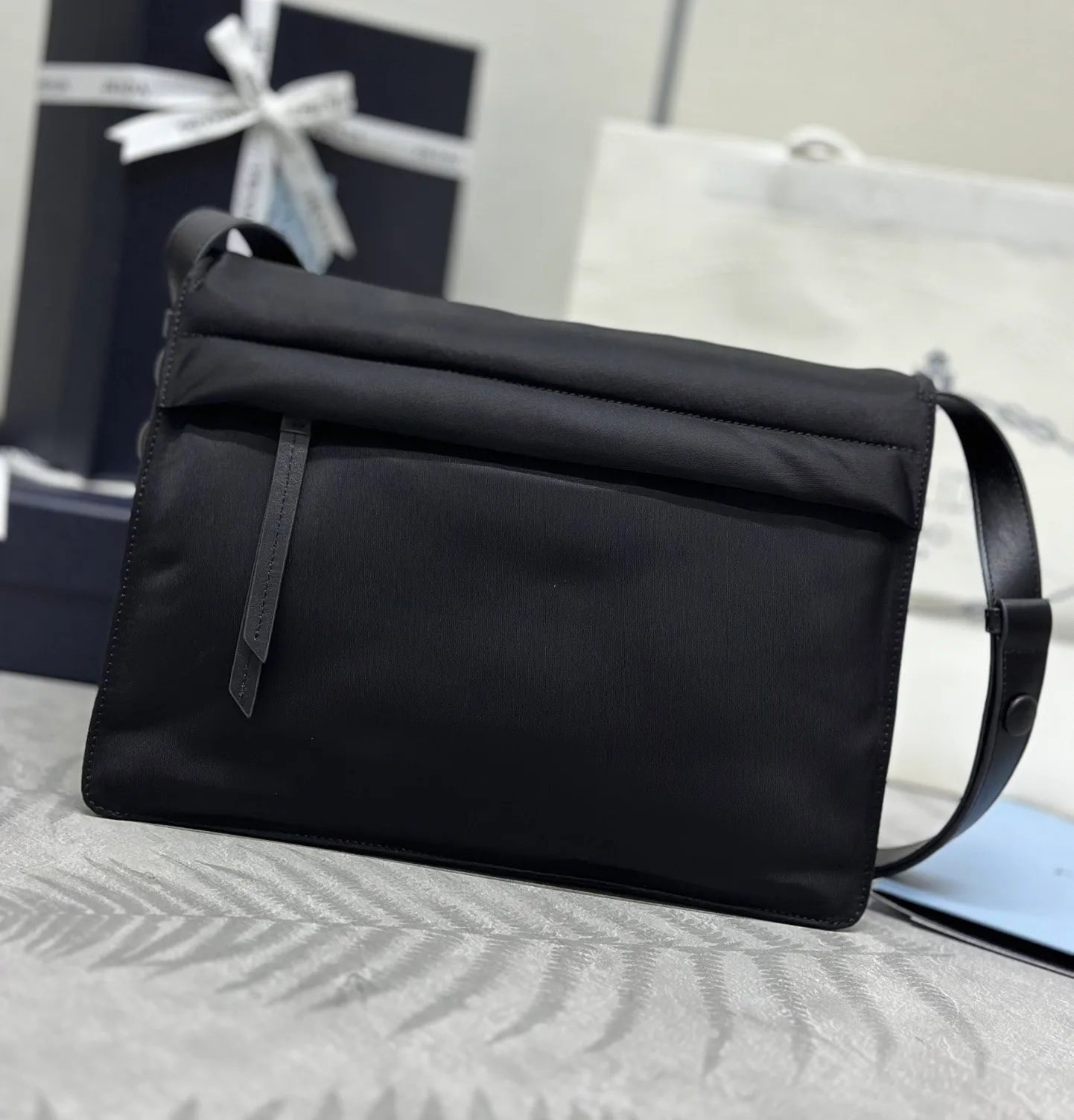 Сумки На Ремне Женские Prada 11682087
