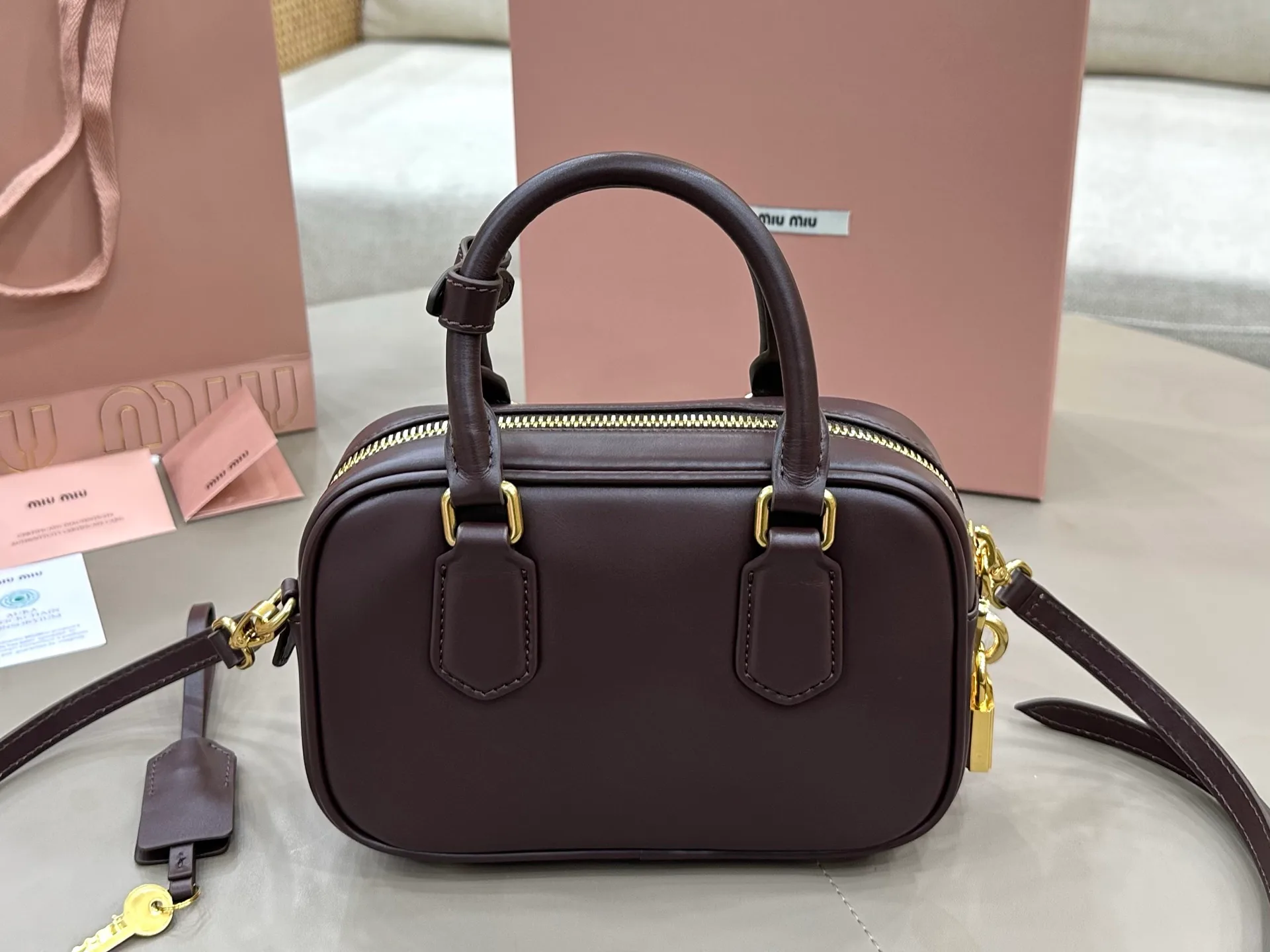 Классические Сумки Женские Miu Miu 11524738