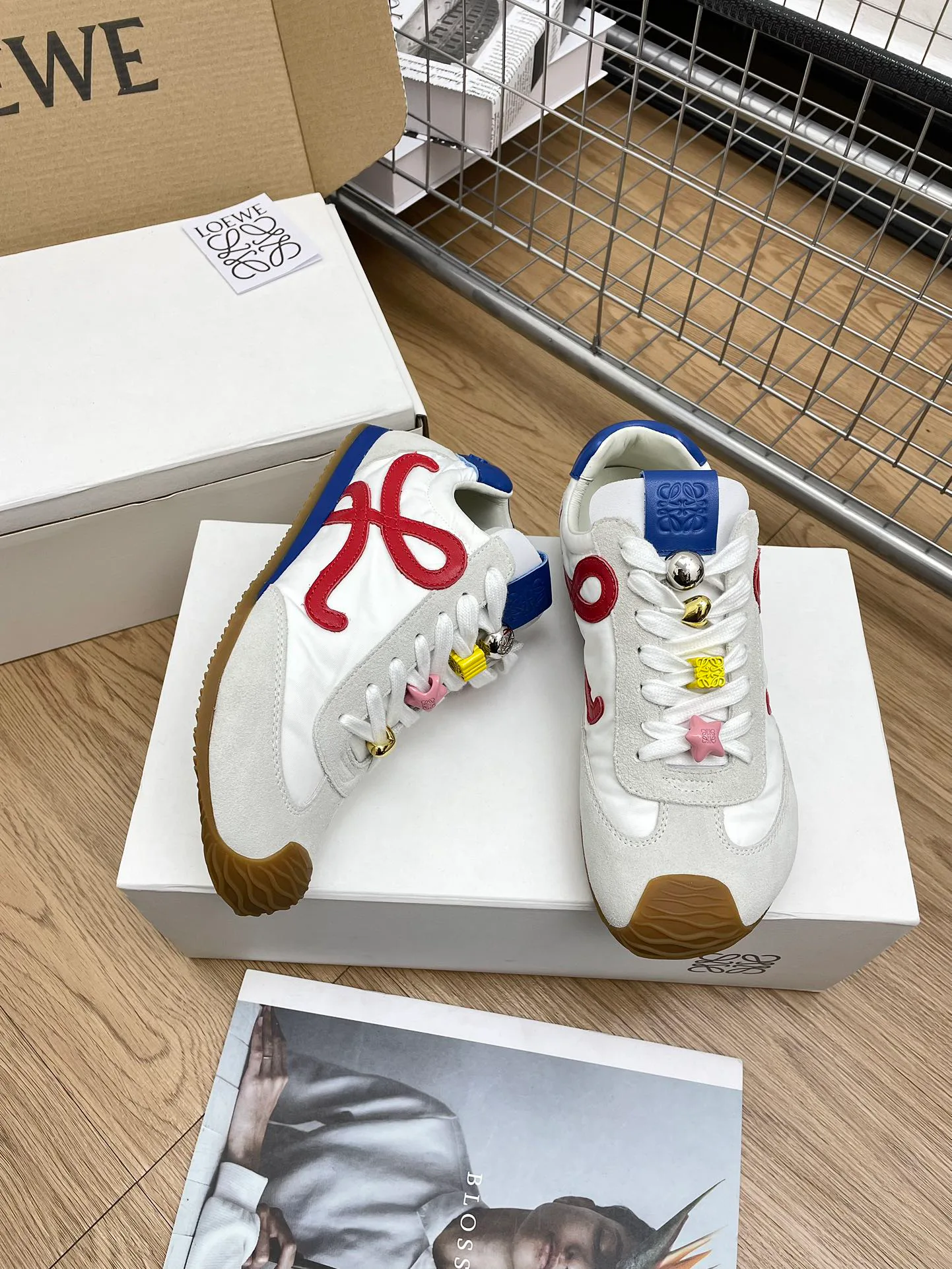 Кроссовки Женские Loewe 11188