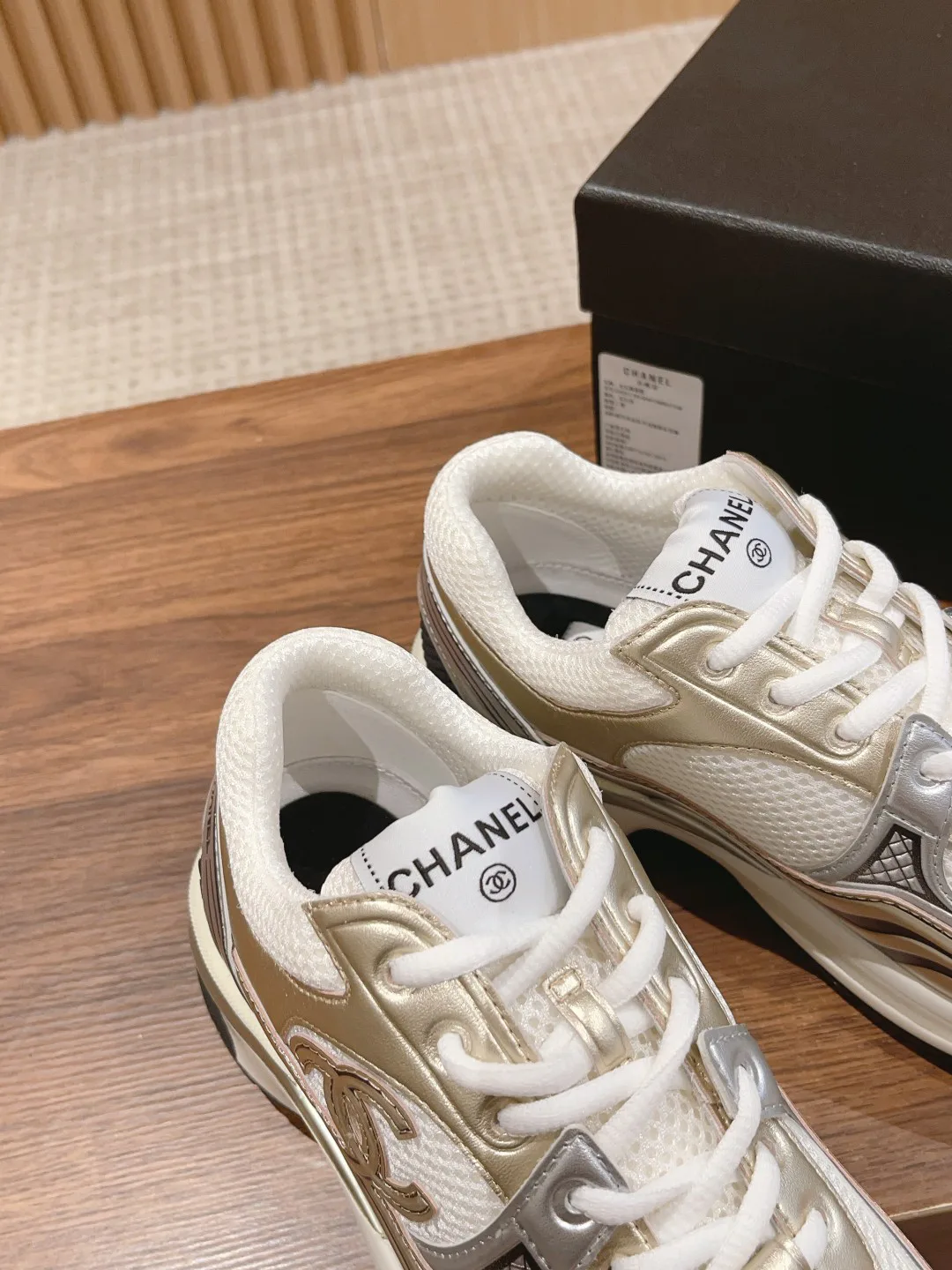 Кроссовки Женские Chanel 11647826