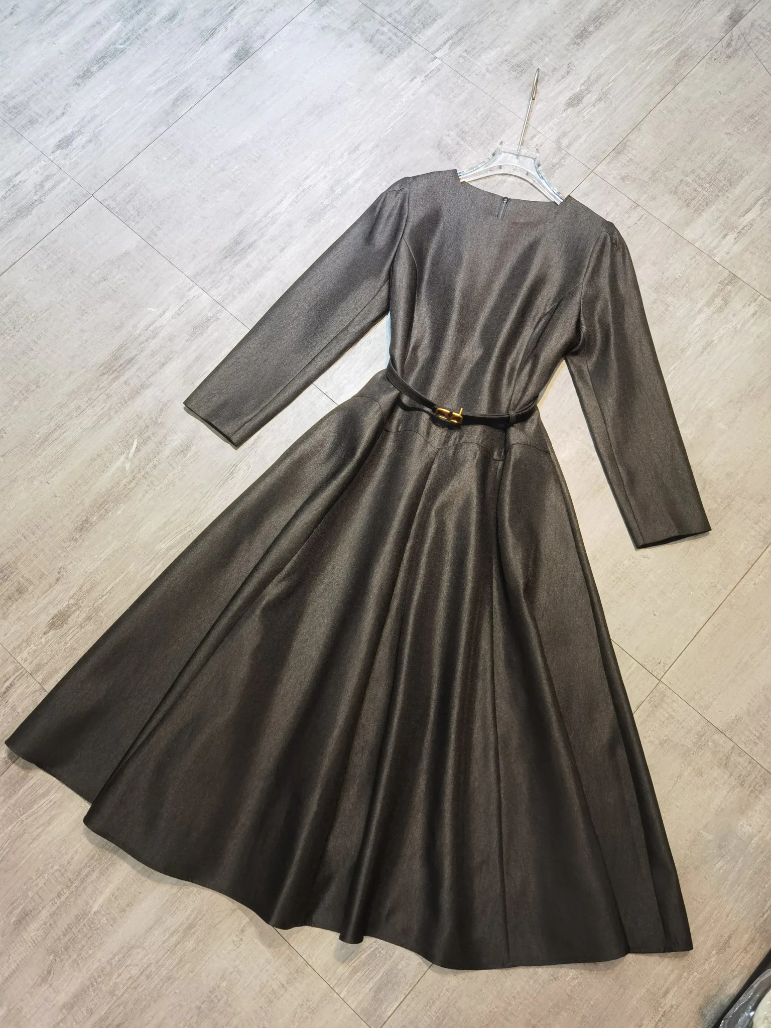 Платья Женские Valentino 132718