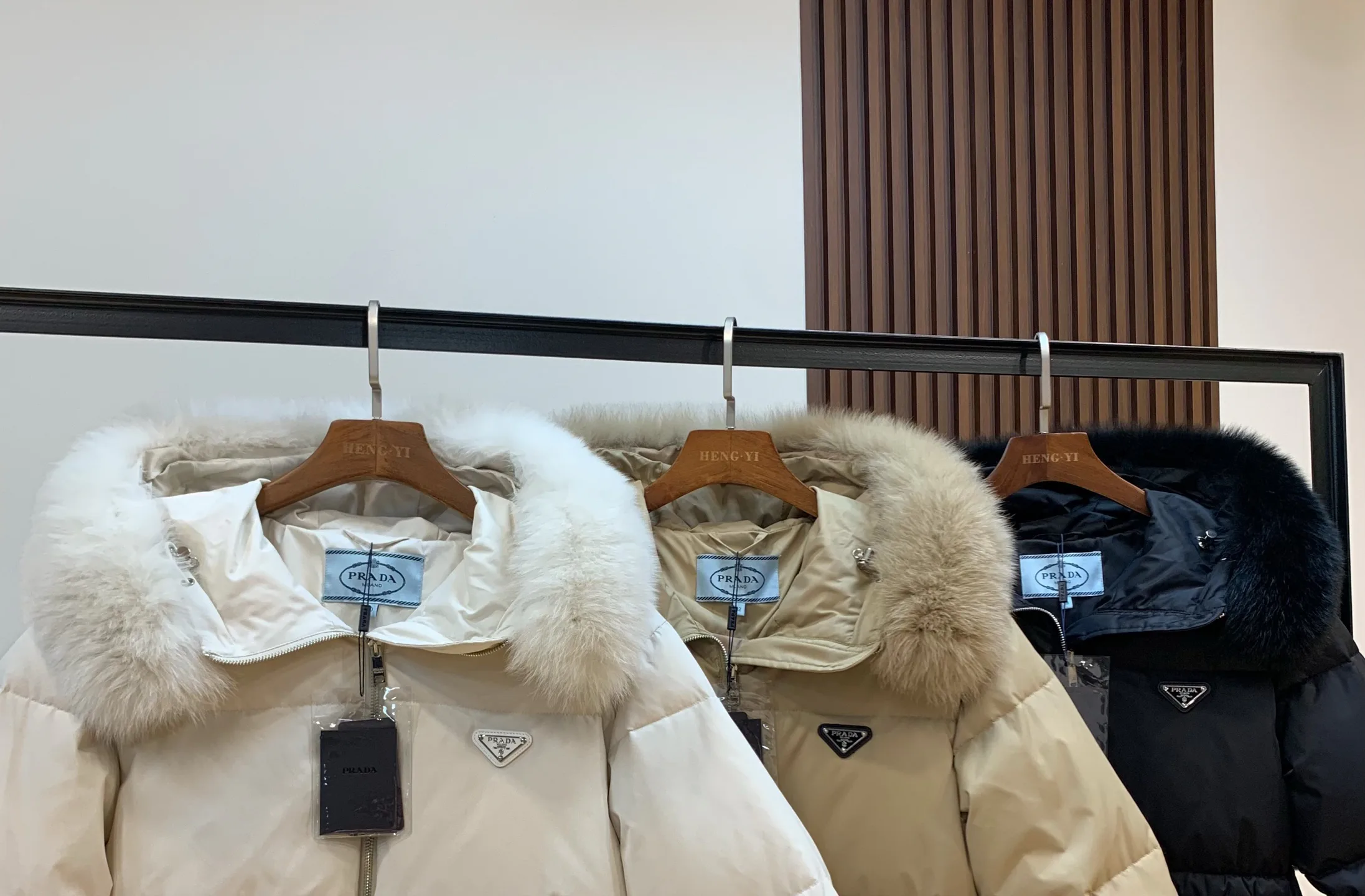 Куртки И Пуховики Женские Prada 68320