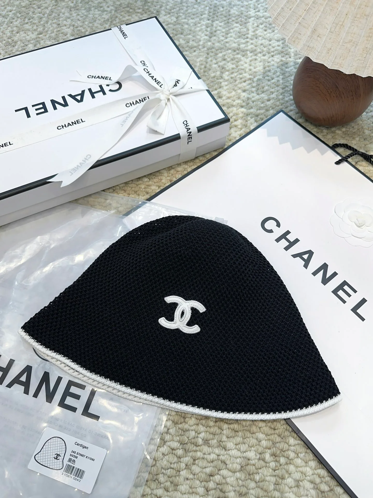 Головные Уборы Chanel 12683808