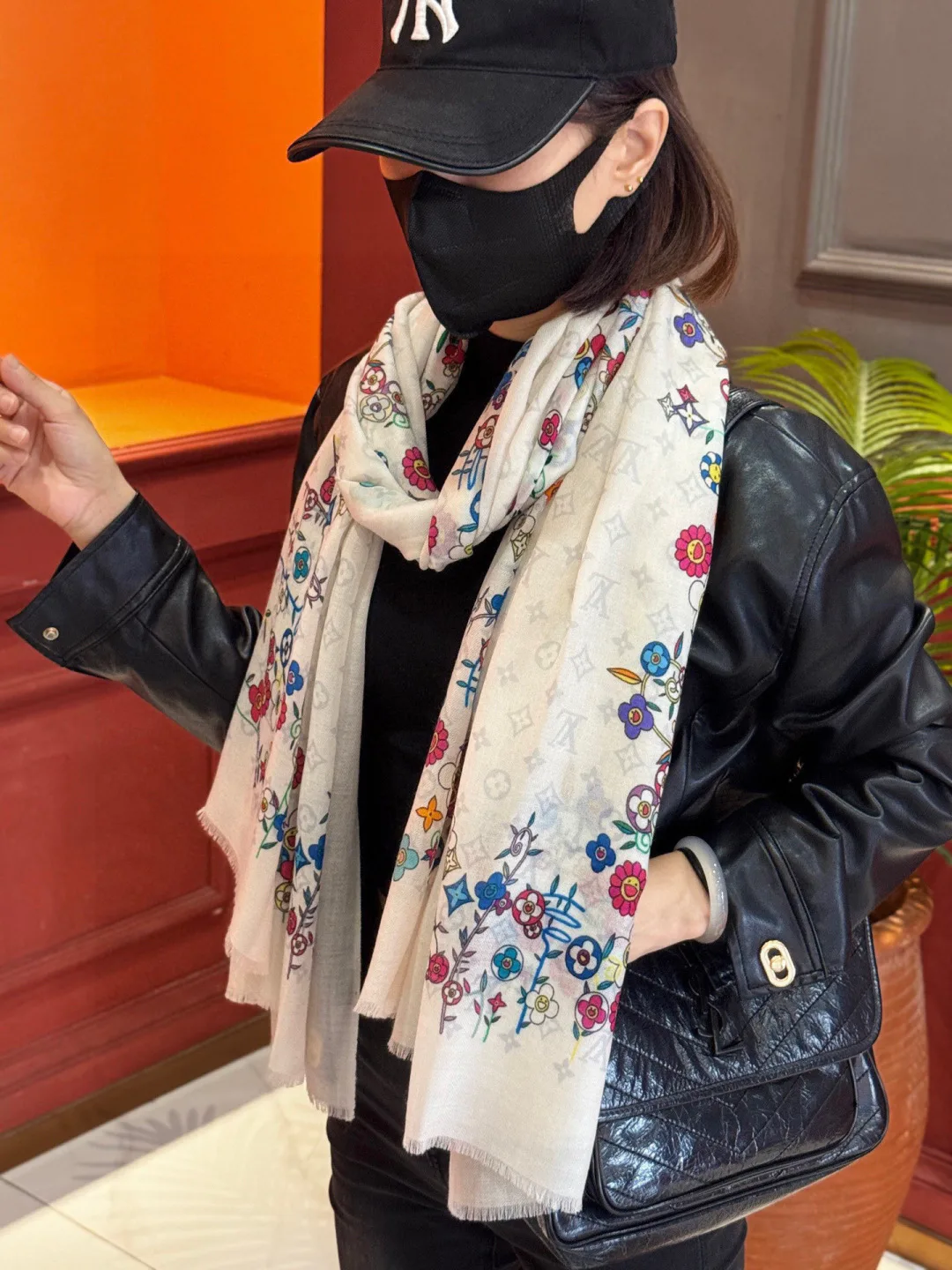 Шарфы Louis Vuitton 1036343