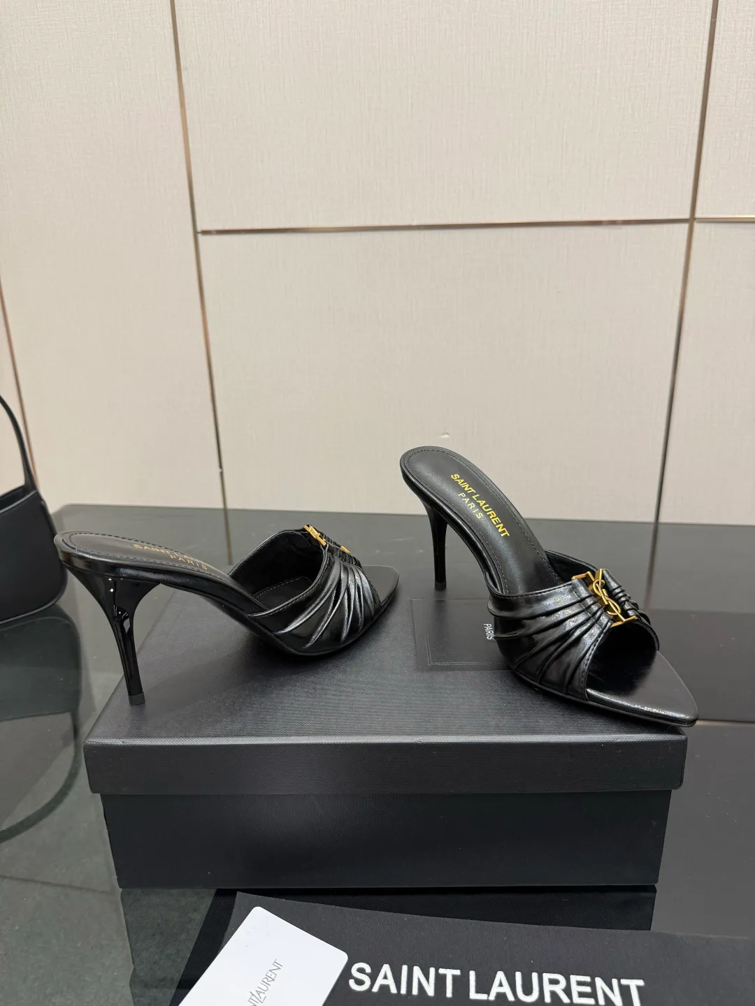 Босоножки Женские Saint Laurent 13164420