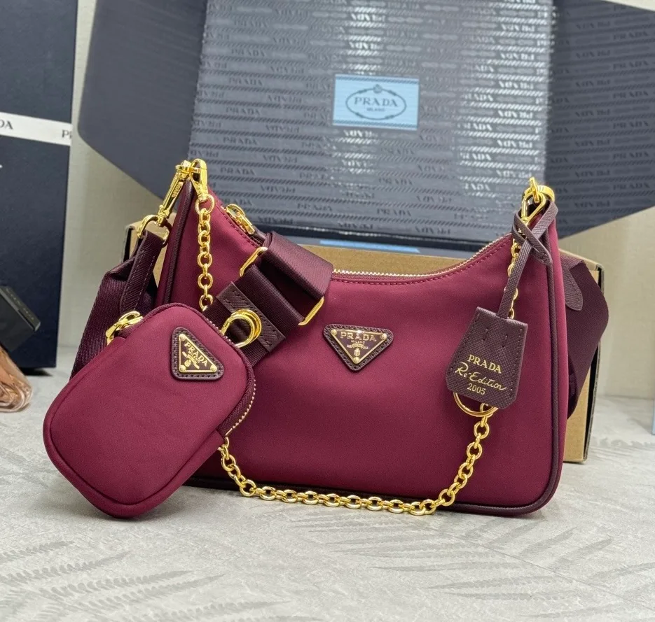 Сумки На Ремне Женские Prada 11627366