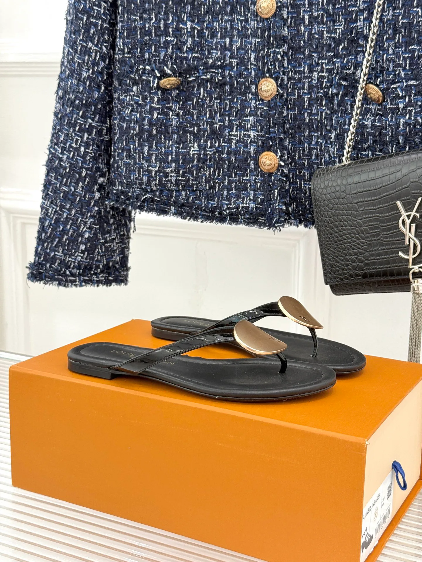 Шлепанцы Женские Louis Vuitton 17596991