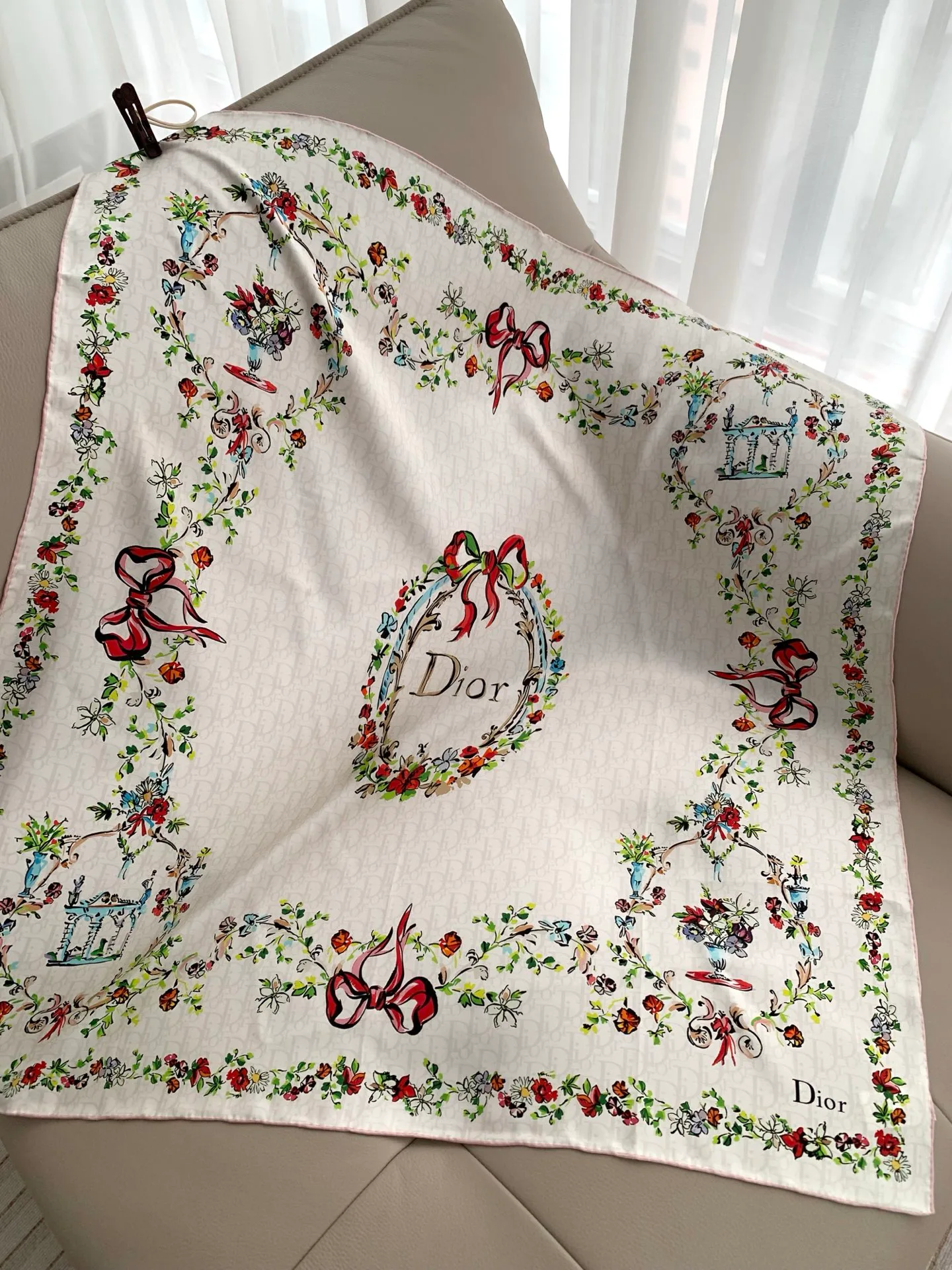 Платки Christian Dior 18675523