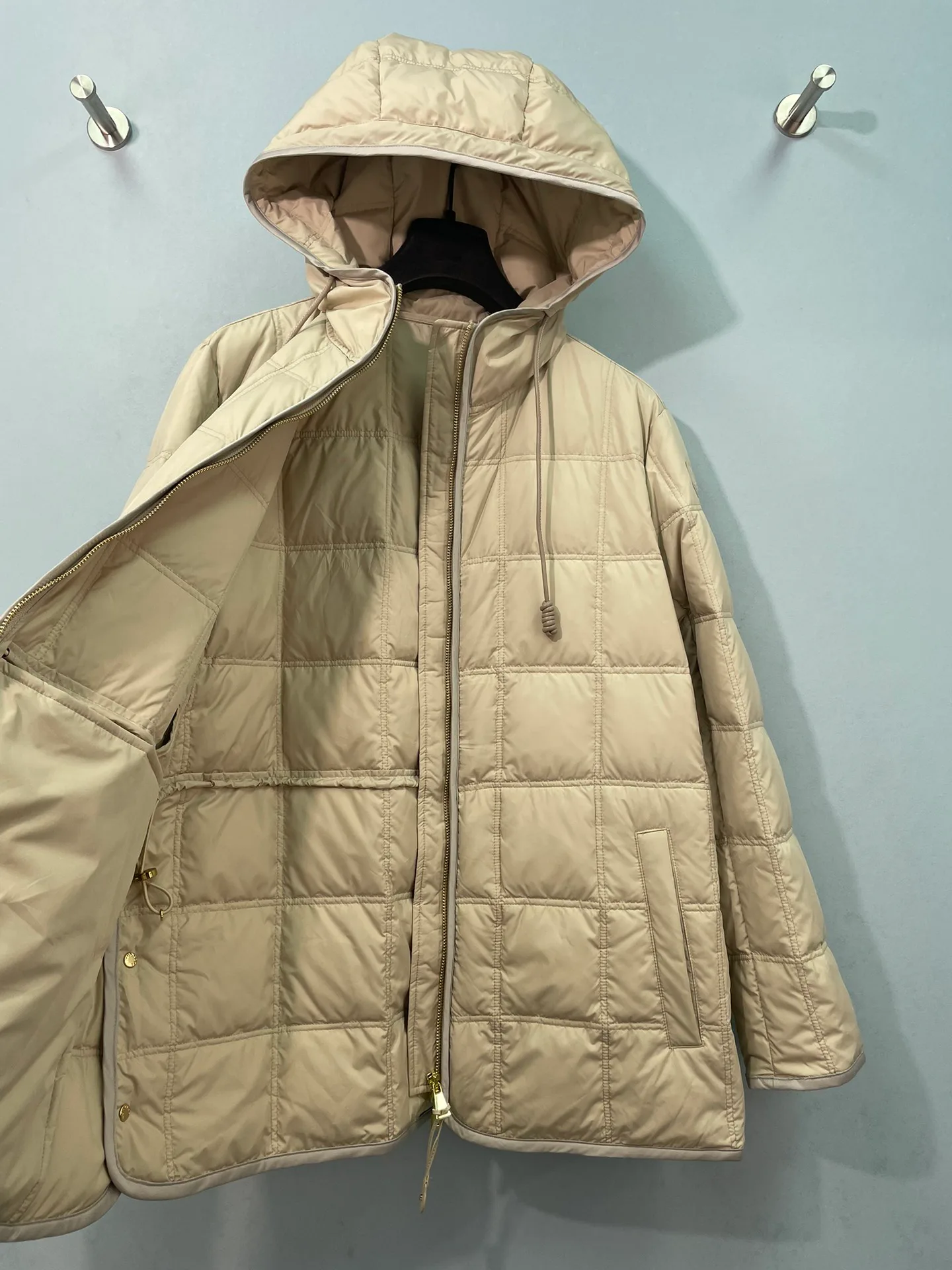 Куртки И Пуховики Женские Moncler 18513394