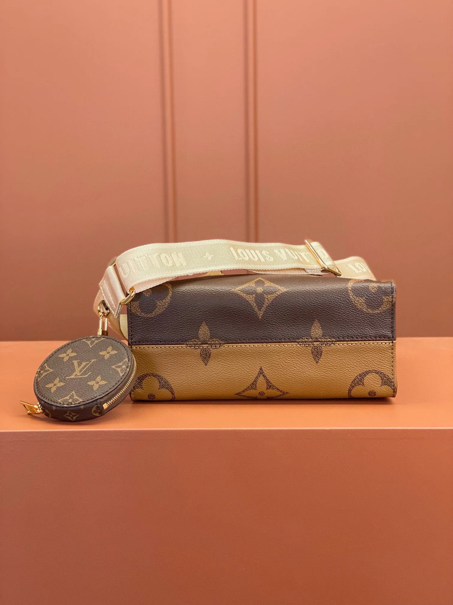 Классические Сумки Женские Louis Vuitton 13394398