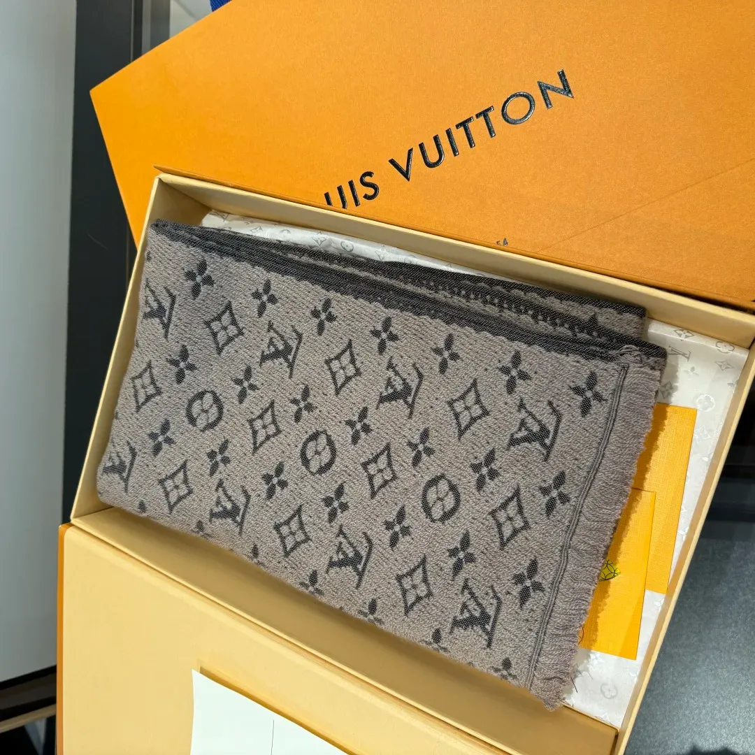 Шарфы Louis Vuitton 1303448