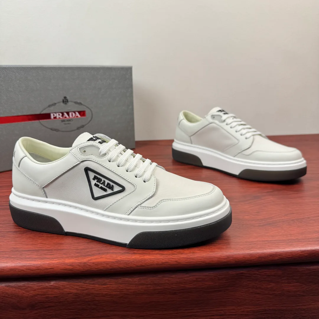 Кроссовки Мужские Prada 12722682