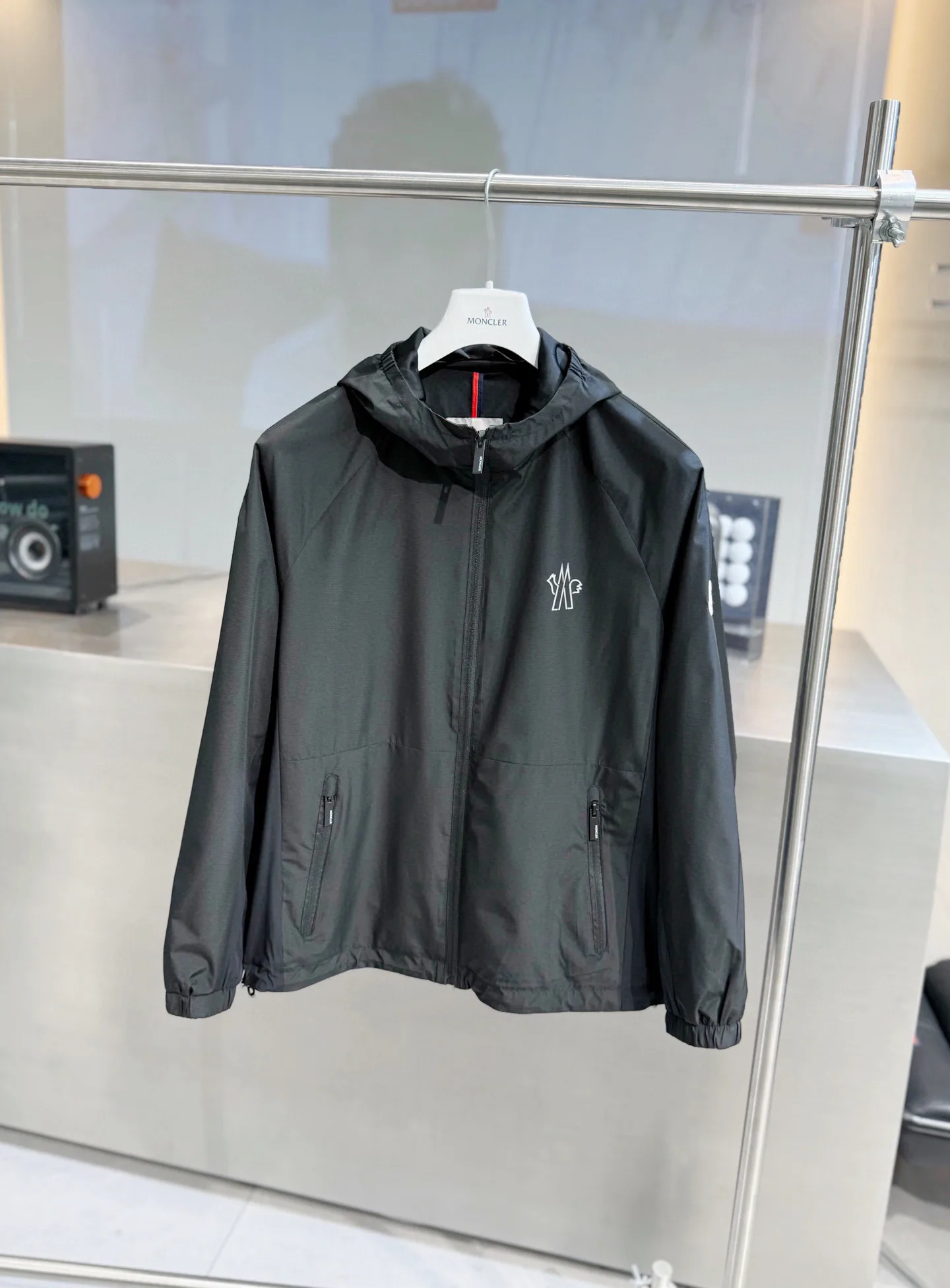 Куртки Женские Moncler Куртки Женские Moncler