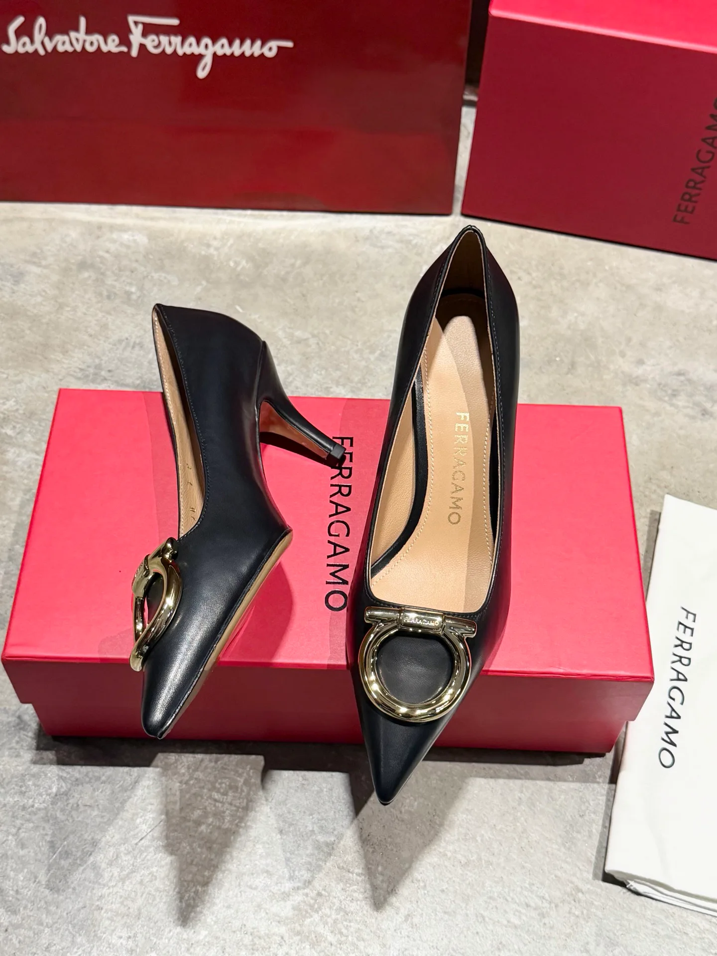 Туфли Женские Salvatore Ferragamo 17897967