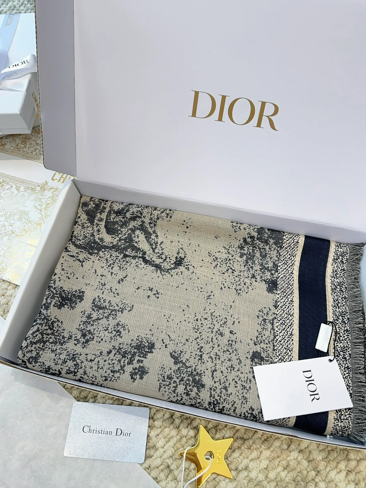 Шарфы Christian Dior 17874835