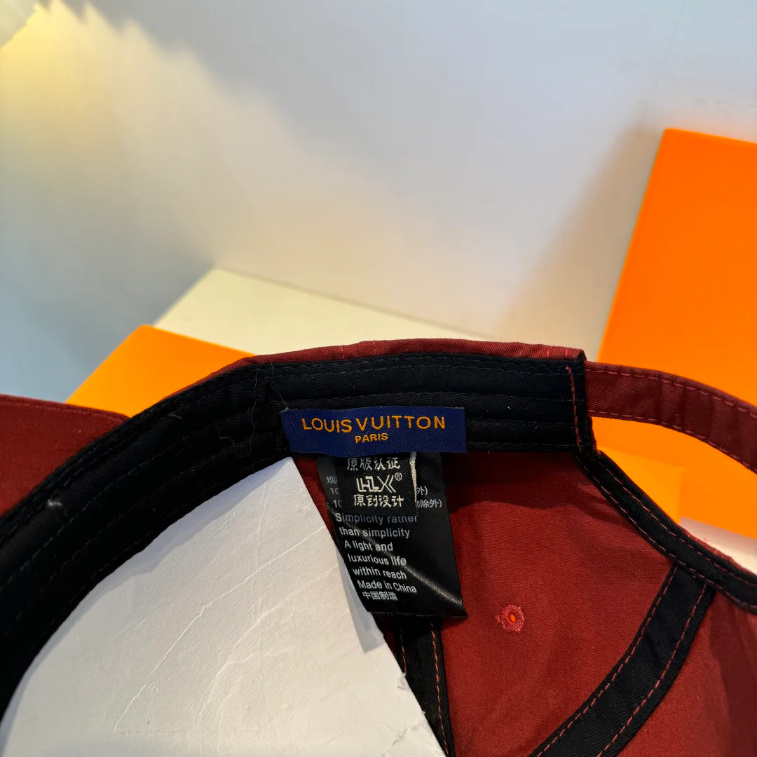 Головные Уборы Louis Vuitton 11469008