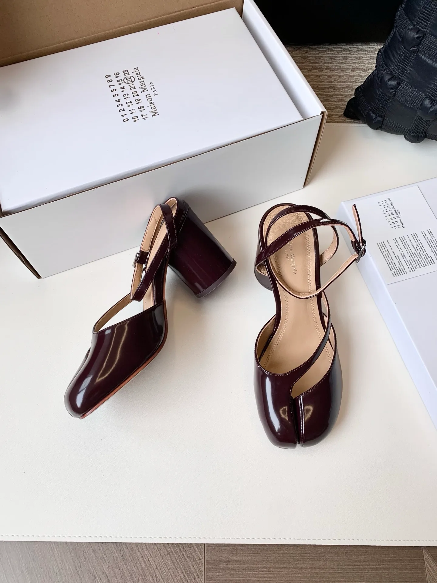 Босоножки Женские Maison Margiela 17628624