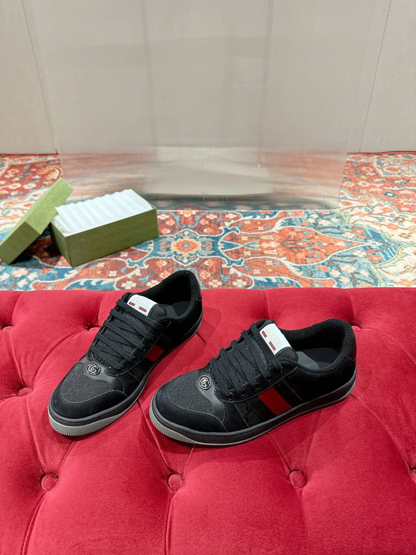 Кроссовки Женские Gucci 17956657