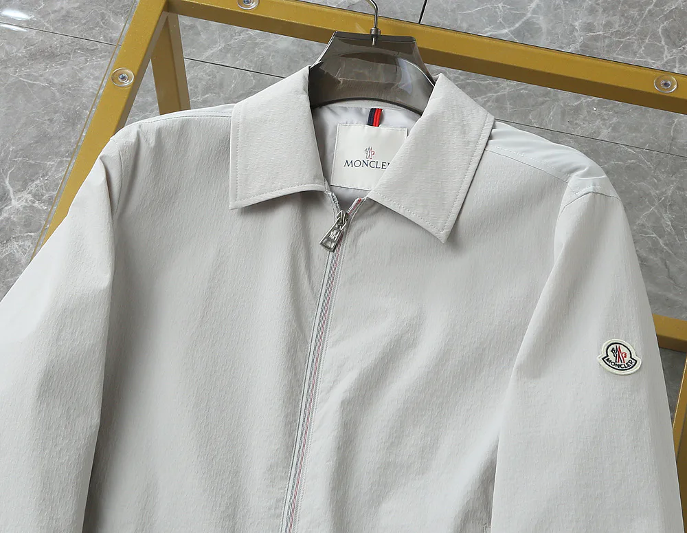 Куртки И Пуховики Мужские Moncler 13253239