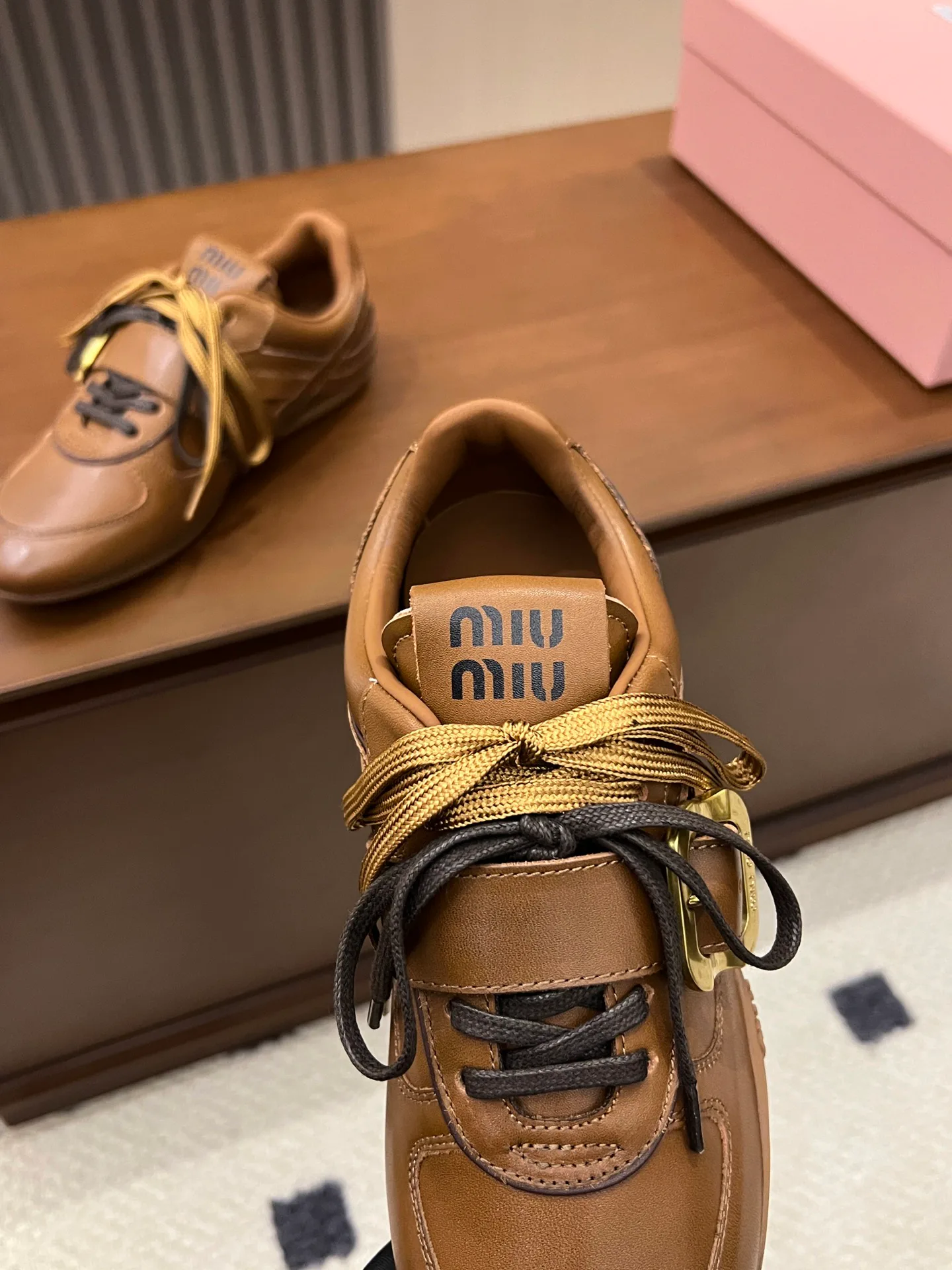 Кроссовки Женские Miu Miu 17968594
