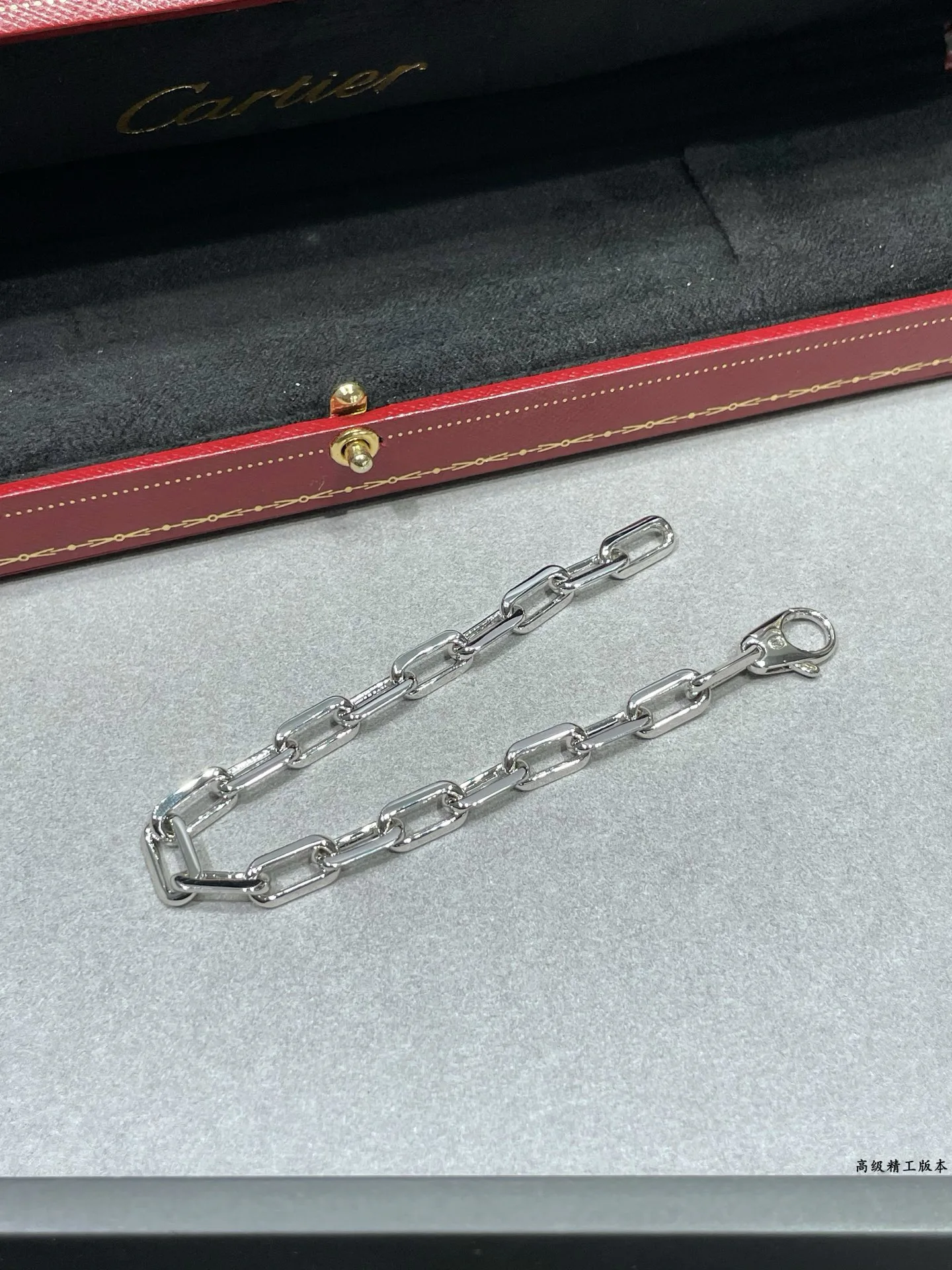 Бижутерия Cartier 372319