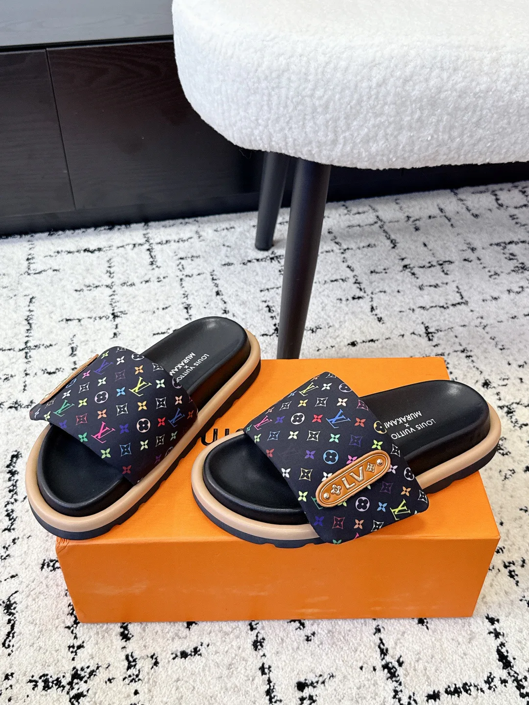 Шлепанцы Женские Louis Vuitton 1752810