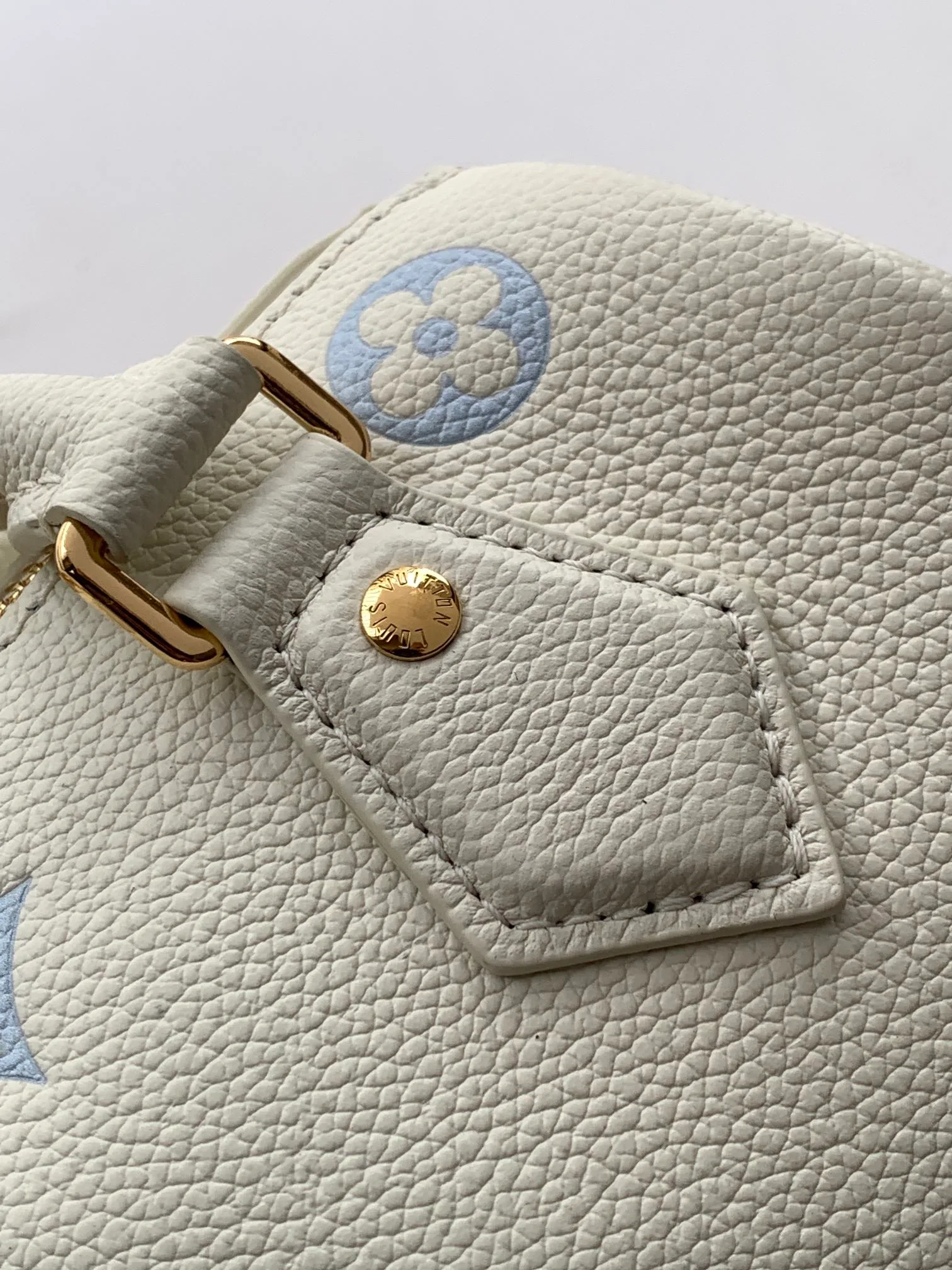Классические Сумки Женские Louis Vuitton 11872294