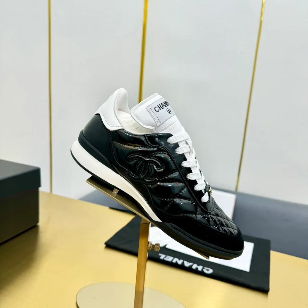 Кроссовки Женские Chanel 12227950