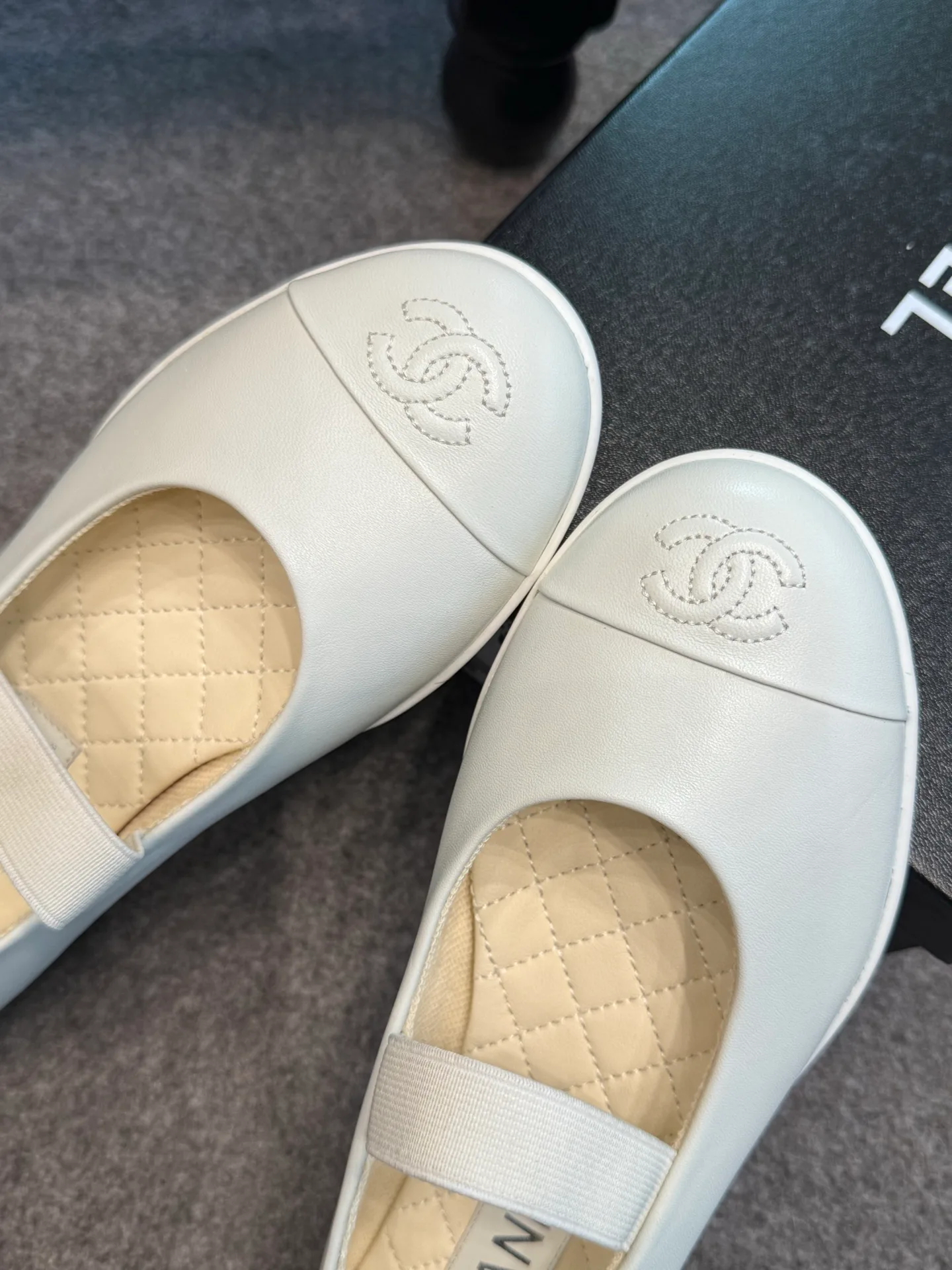 Туфли Женские Chanel 11682344