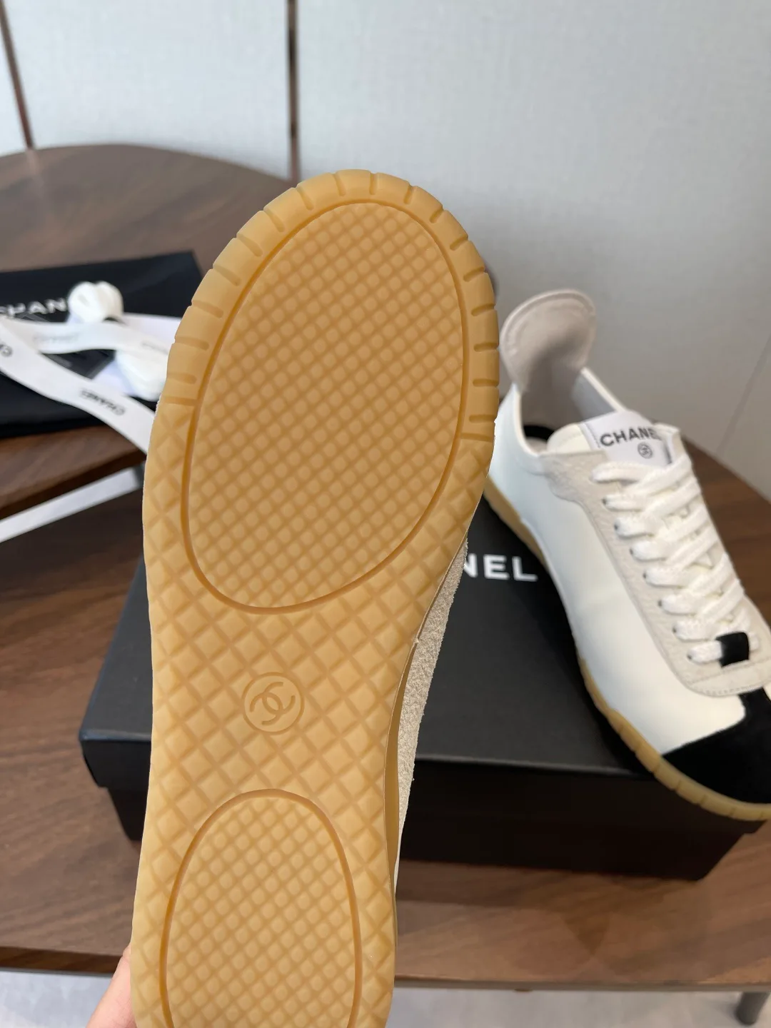 Кроссовки Женские Chanel 11350600