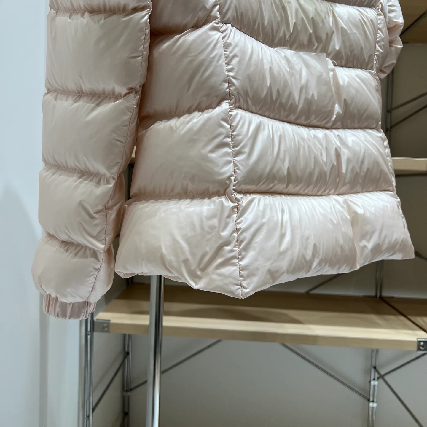 Куртки И Пуховики Женские Moncler 18032038