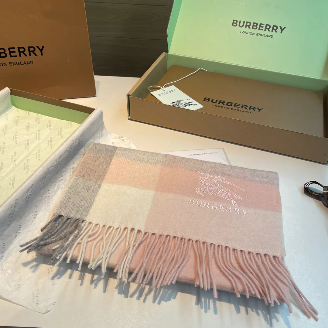 Шарфы Burberry 498285
