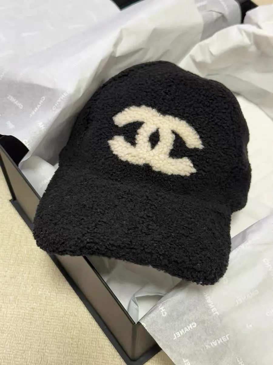 Головные Уборы Chanel 5000422