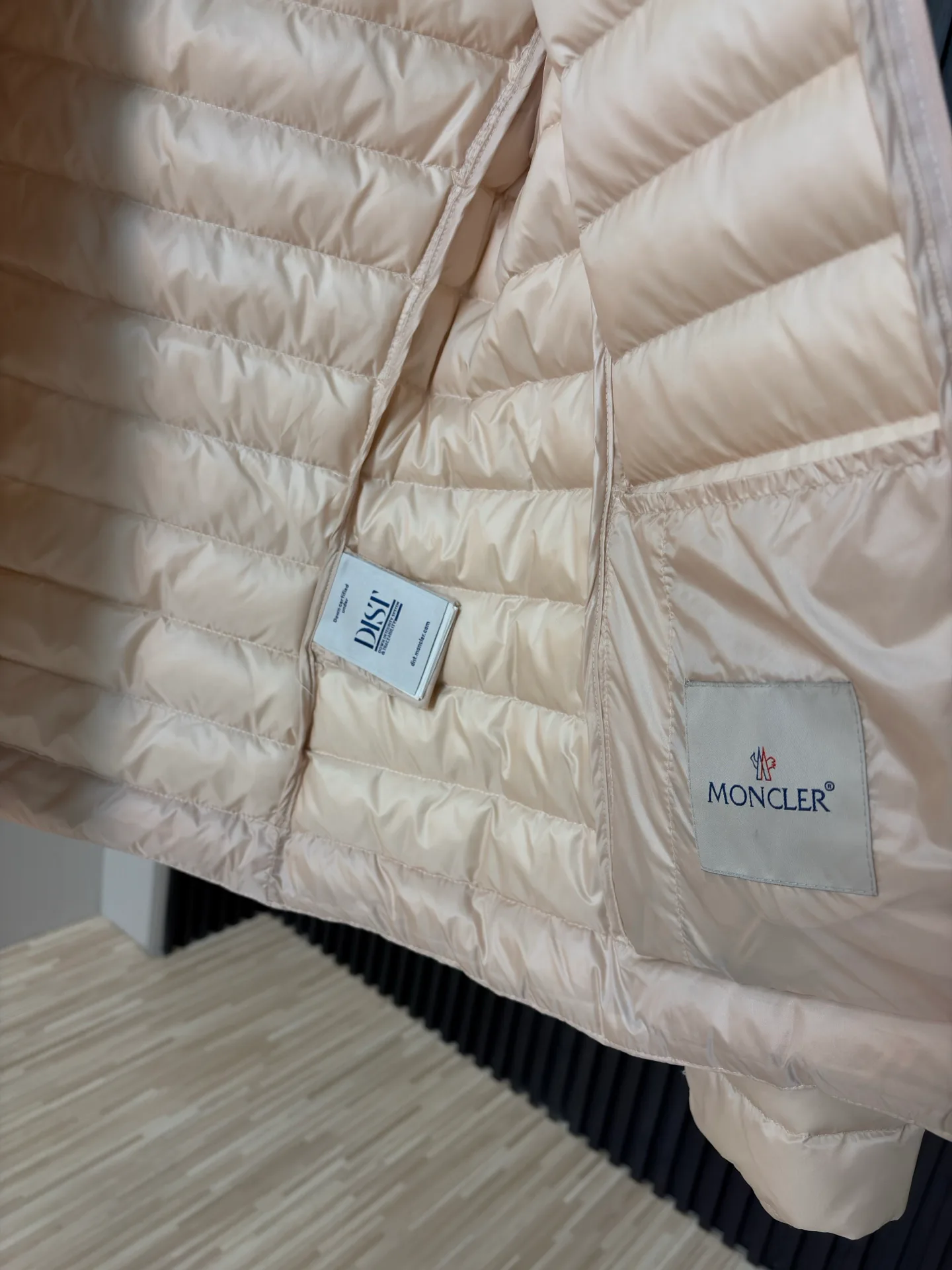 Куртки И Пуховики Женские Moncler 18285039