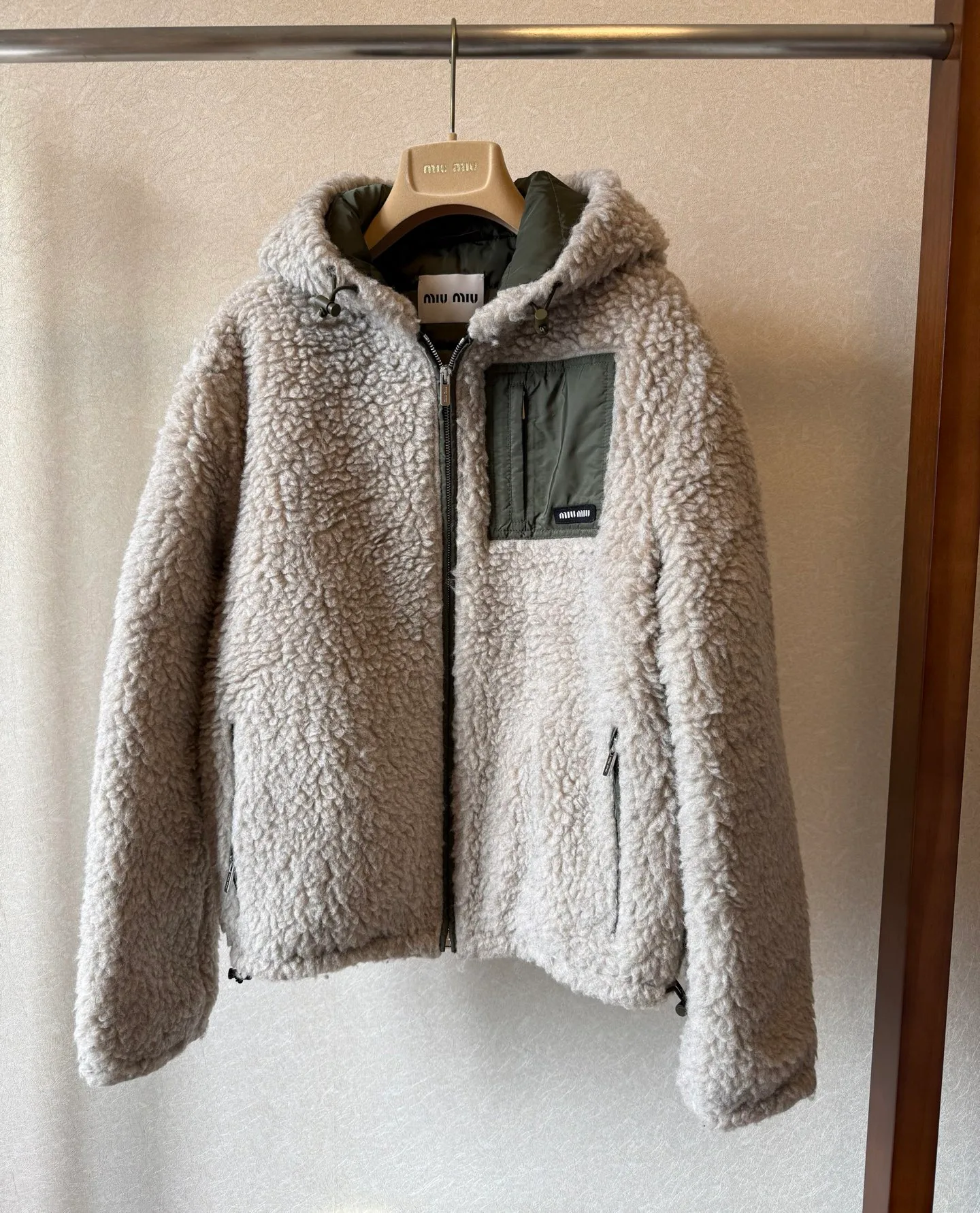 Куртки И Пуховики Женские Miu Miu 18818093