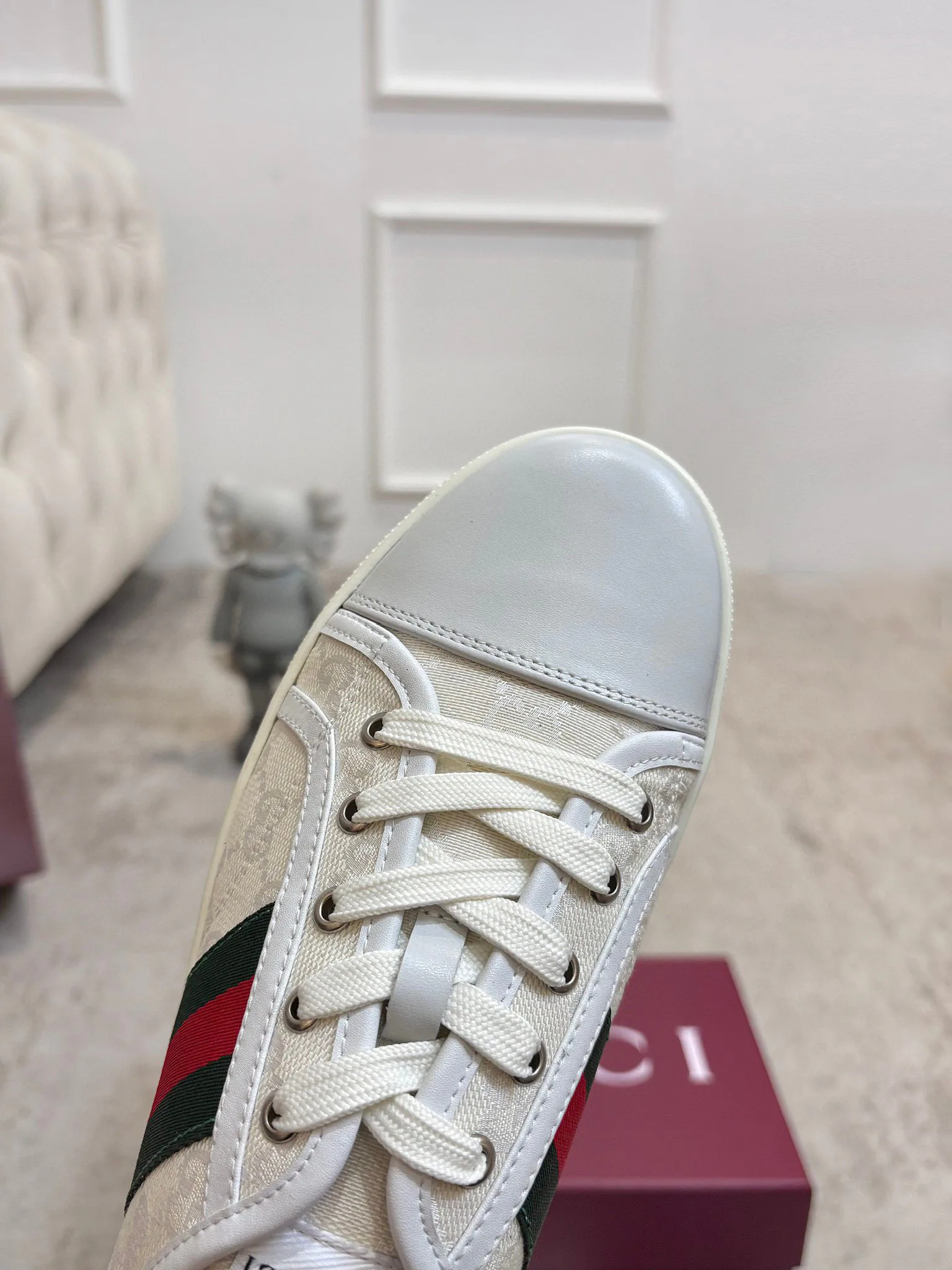 Кроссовки Женские Gucci 18901606