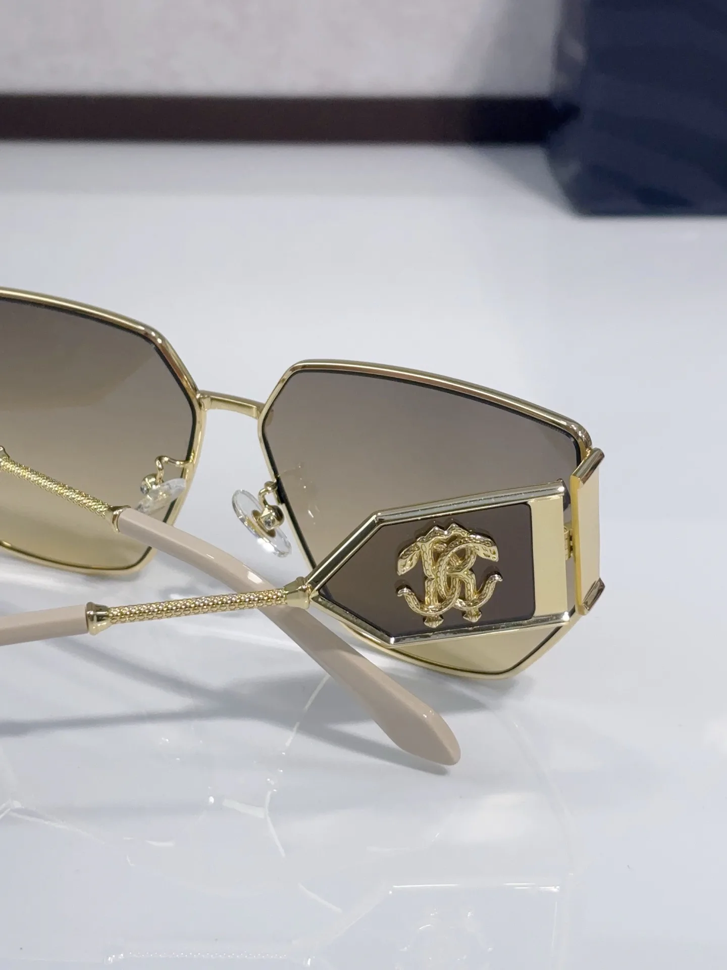 Очки Roberto Cavalli 18287044