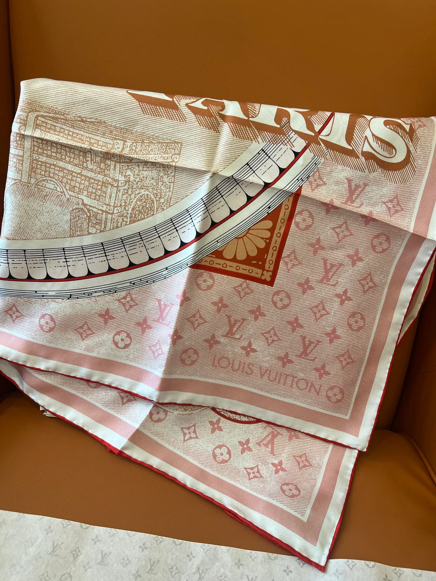 Шарфы Louis Vuitton 7213