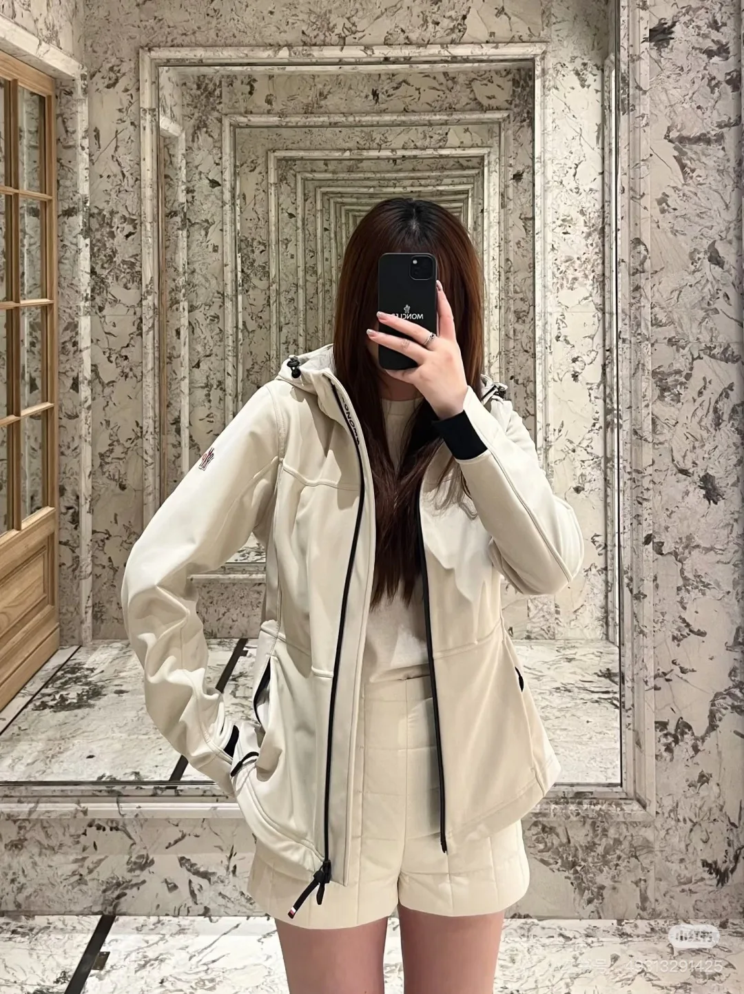 Куртки И Пуховики Женские Moncler 18517128