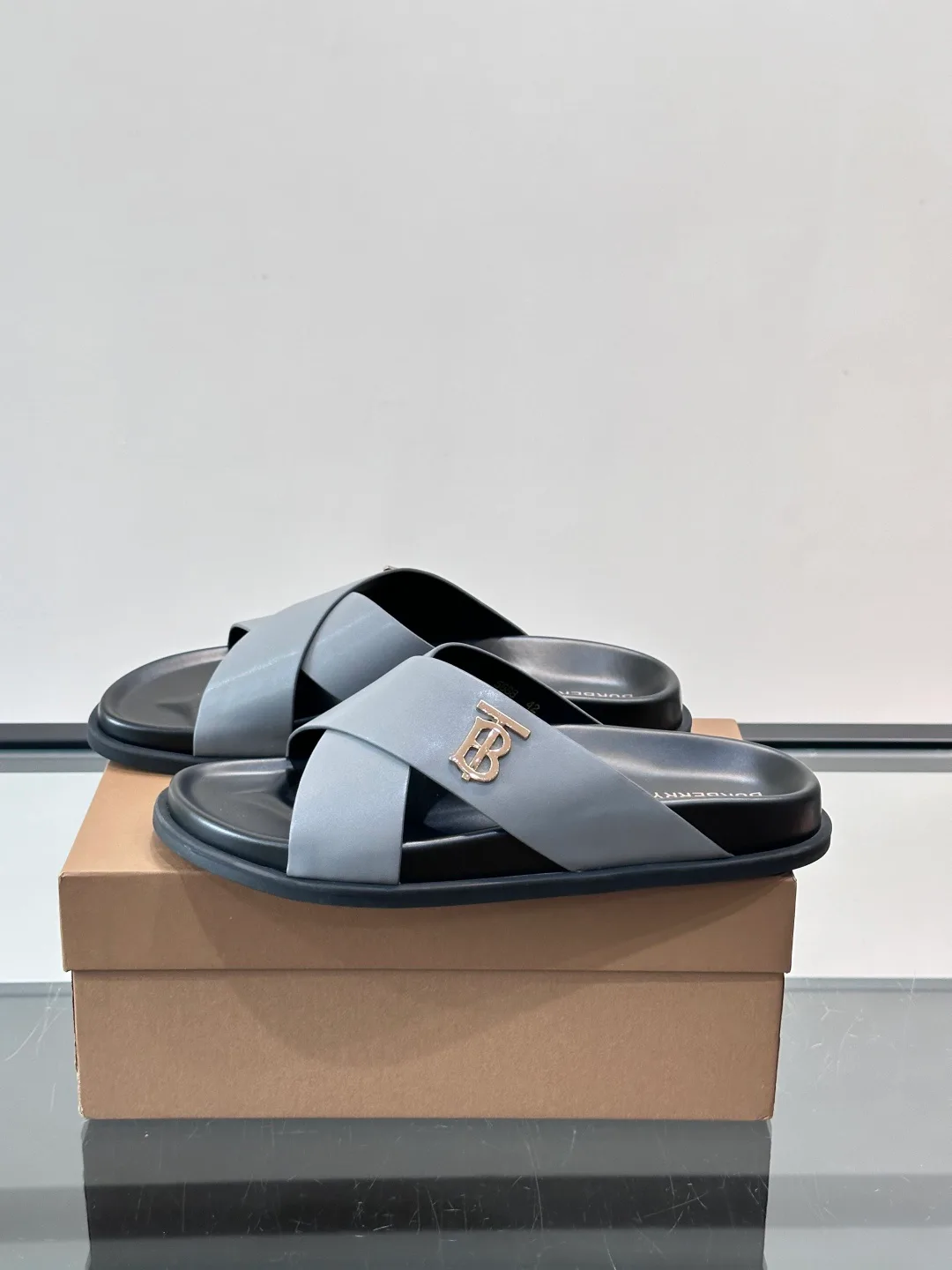 Сандалии Мужские Burberry 13546905