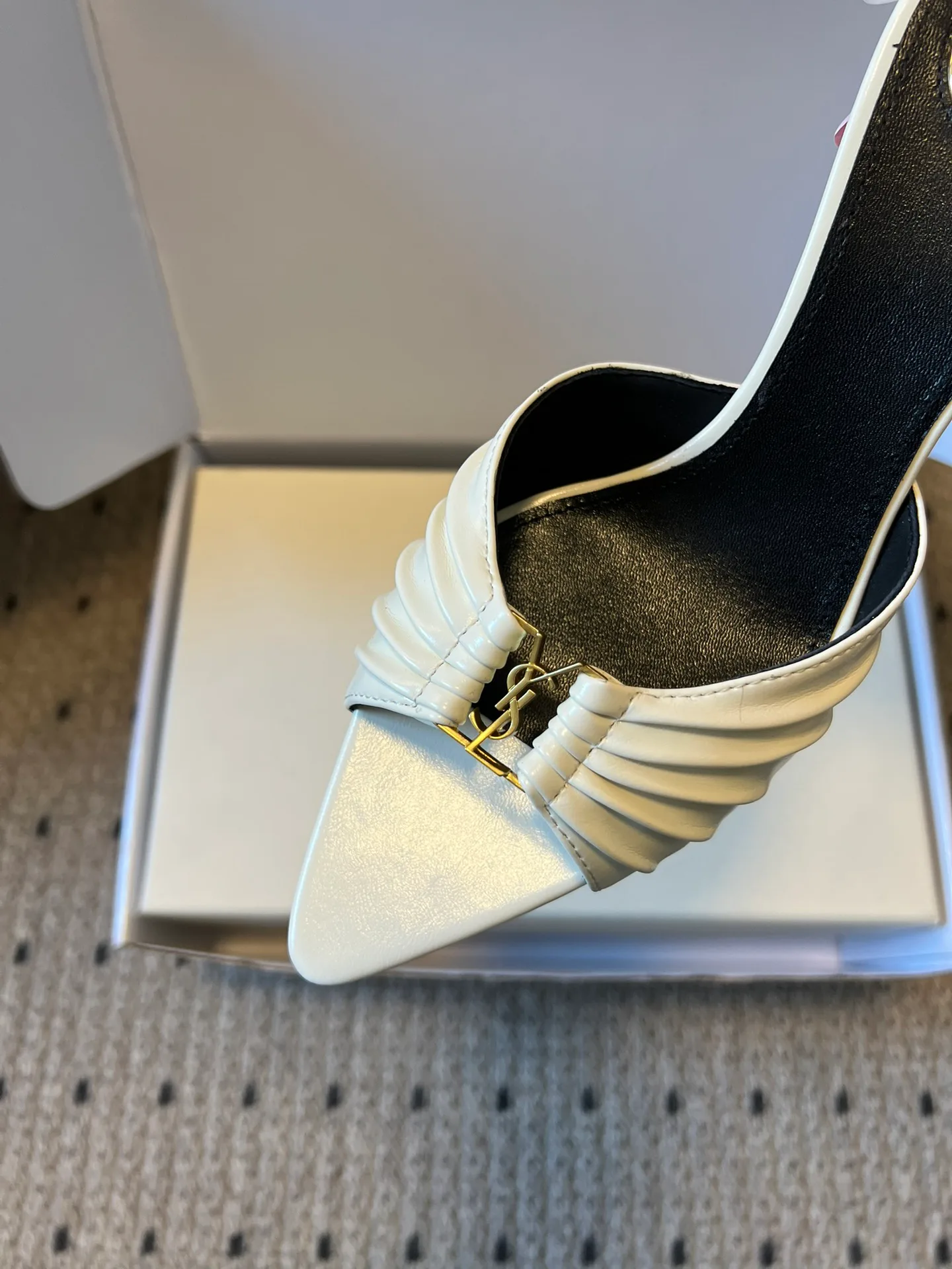 Босоножки Женские Saint Laurent 10835443