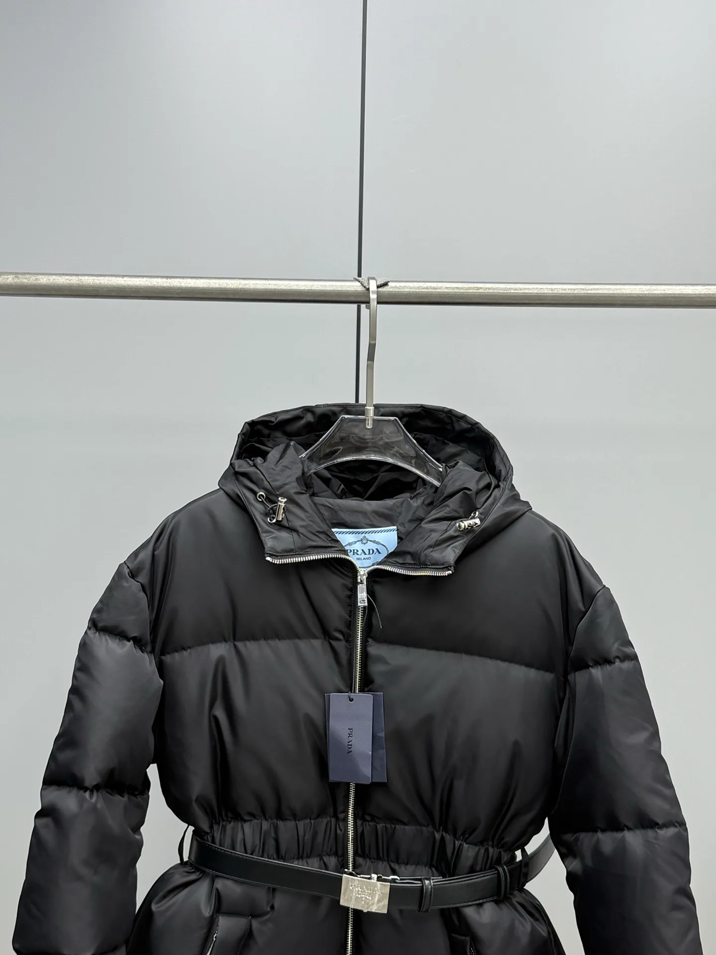 Куртки И Пуховики Женские Prada 17901657