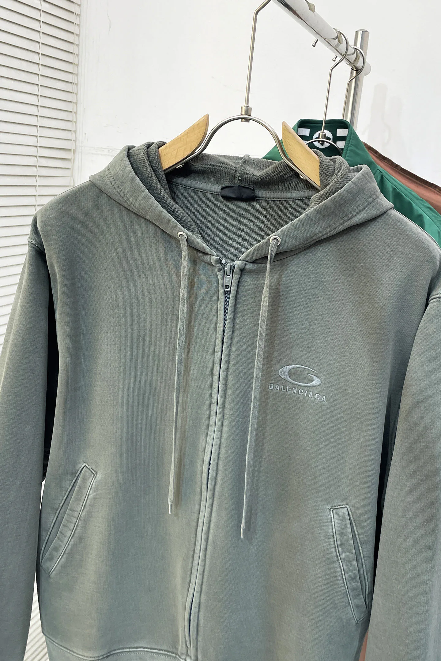 Свитшоты И Худи Женские Balenciaga 9163182