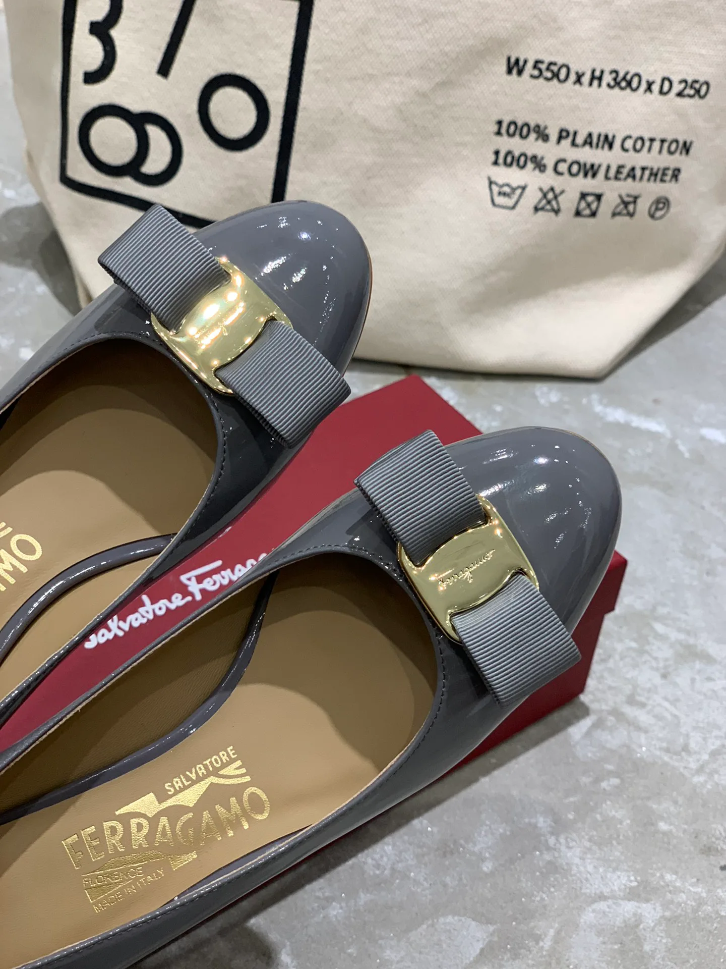 Балетки Женские Salvatore Ferragamo 18340672